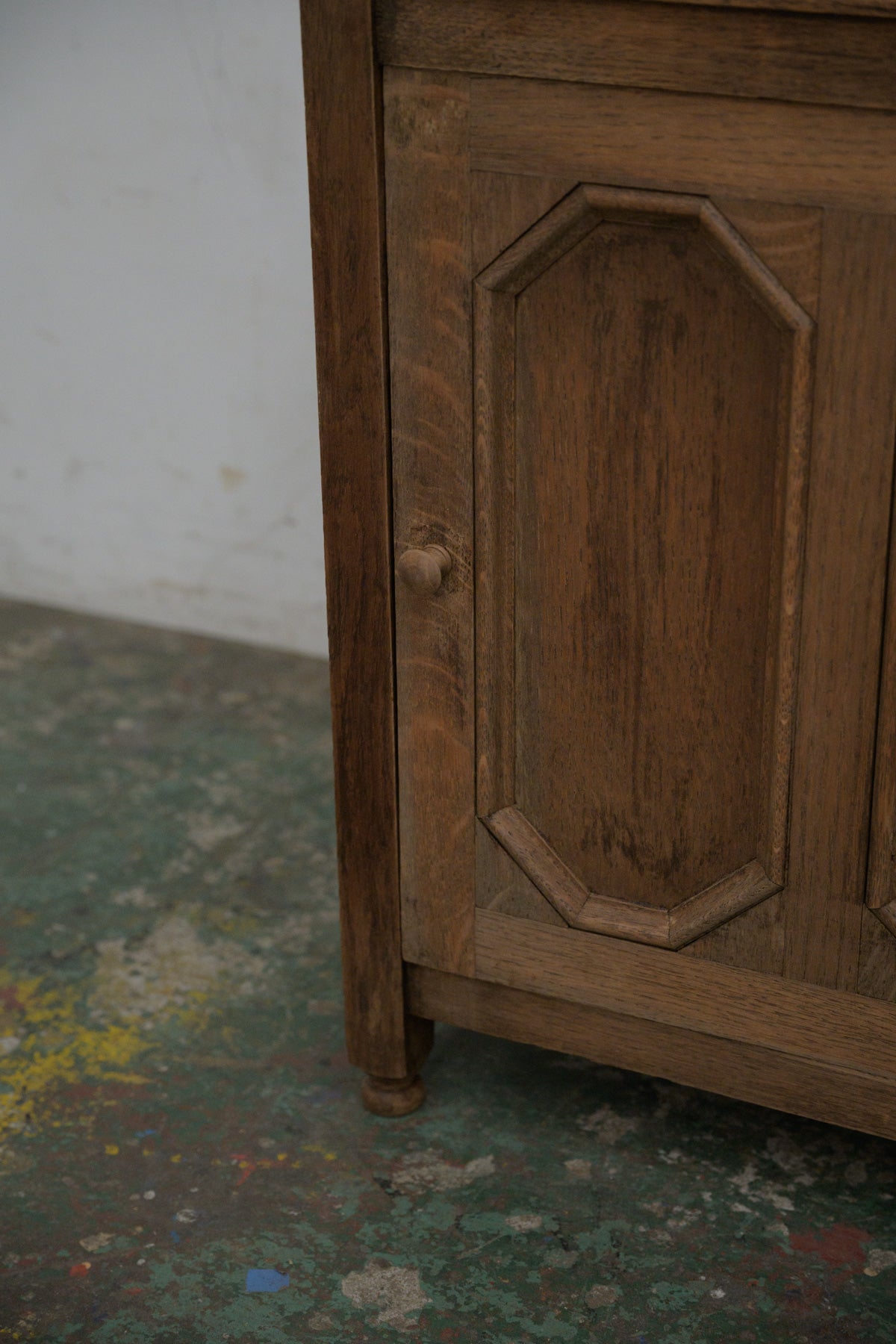 #0318 cabinet