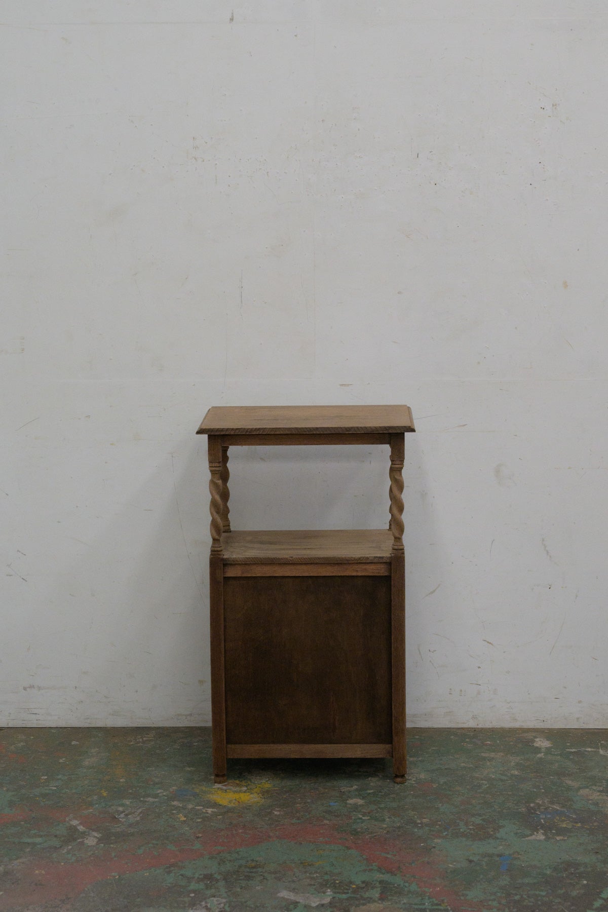 #0318 cabinet