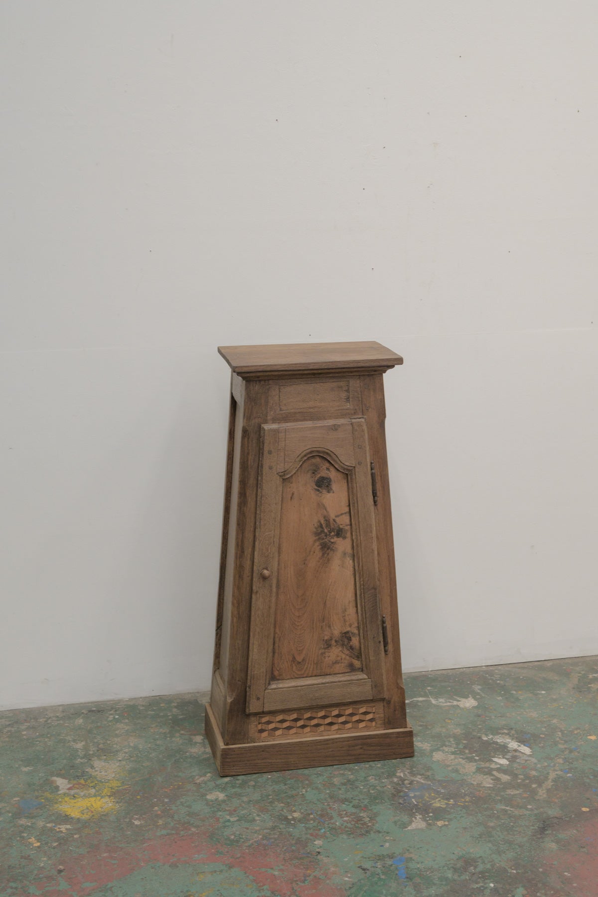 #0794 cabinet