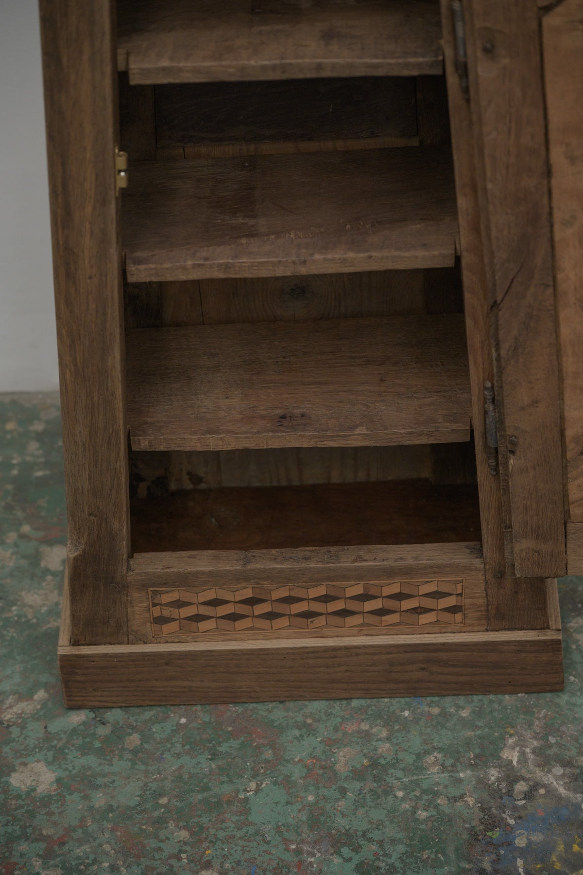 #0794 cabinet