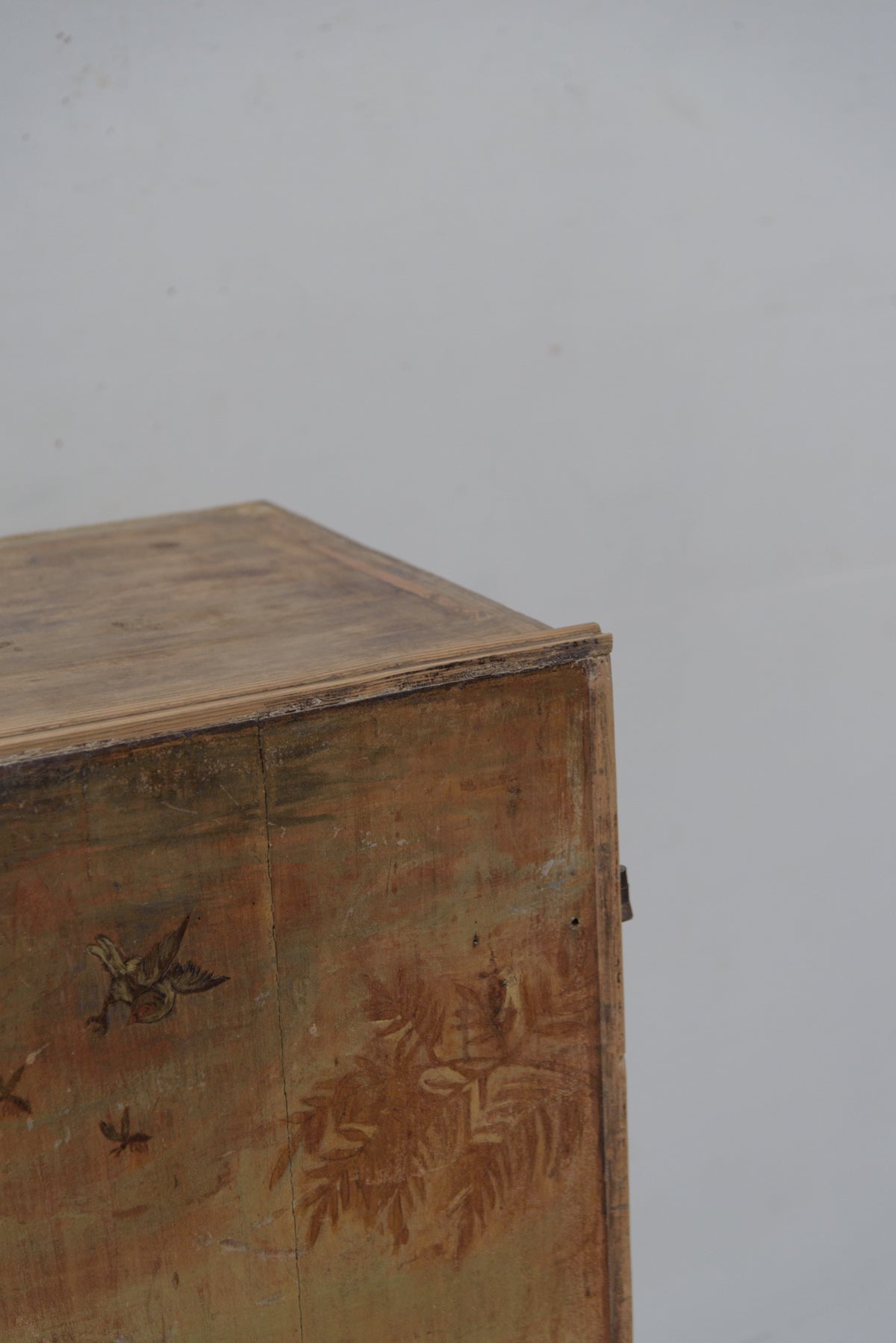 #8719 cabinet