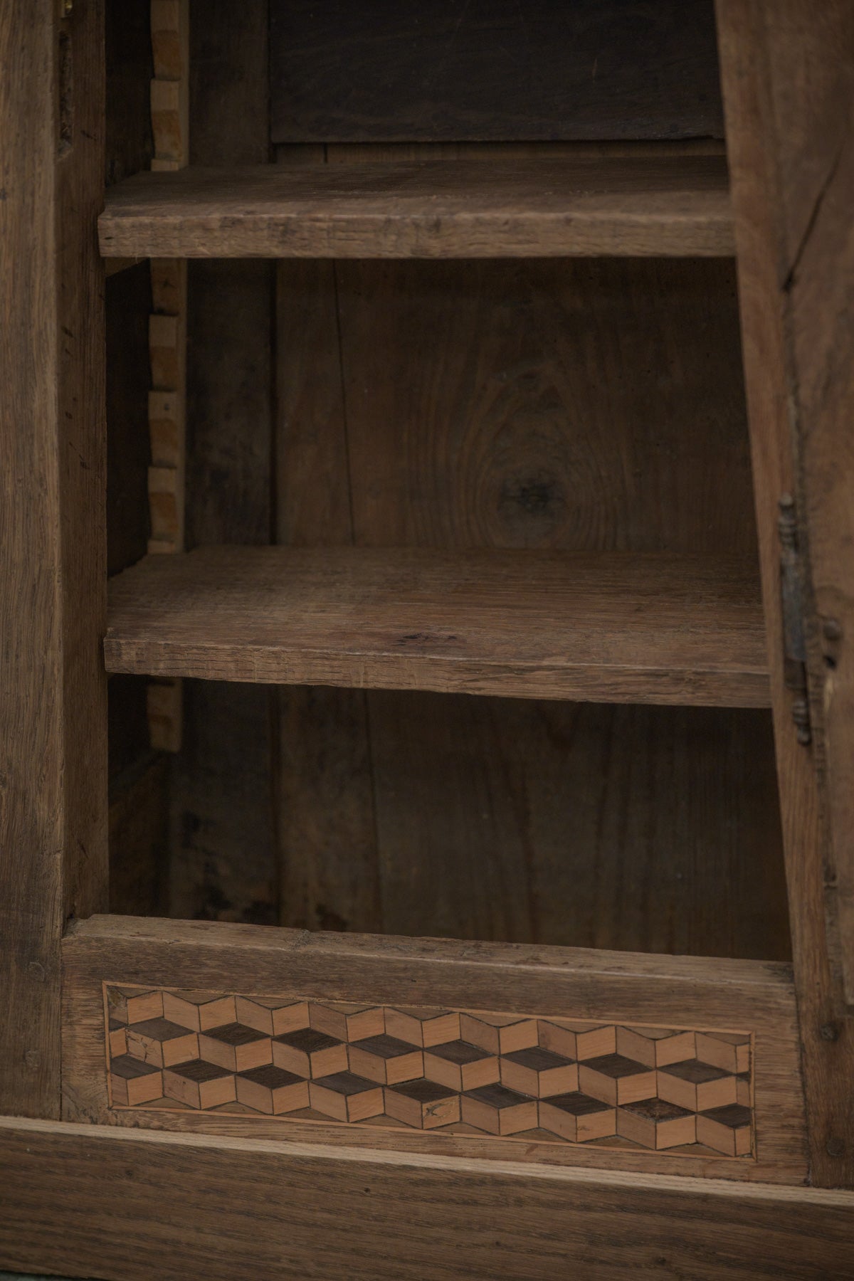 #0794 cabinet