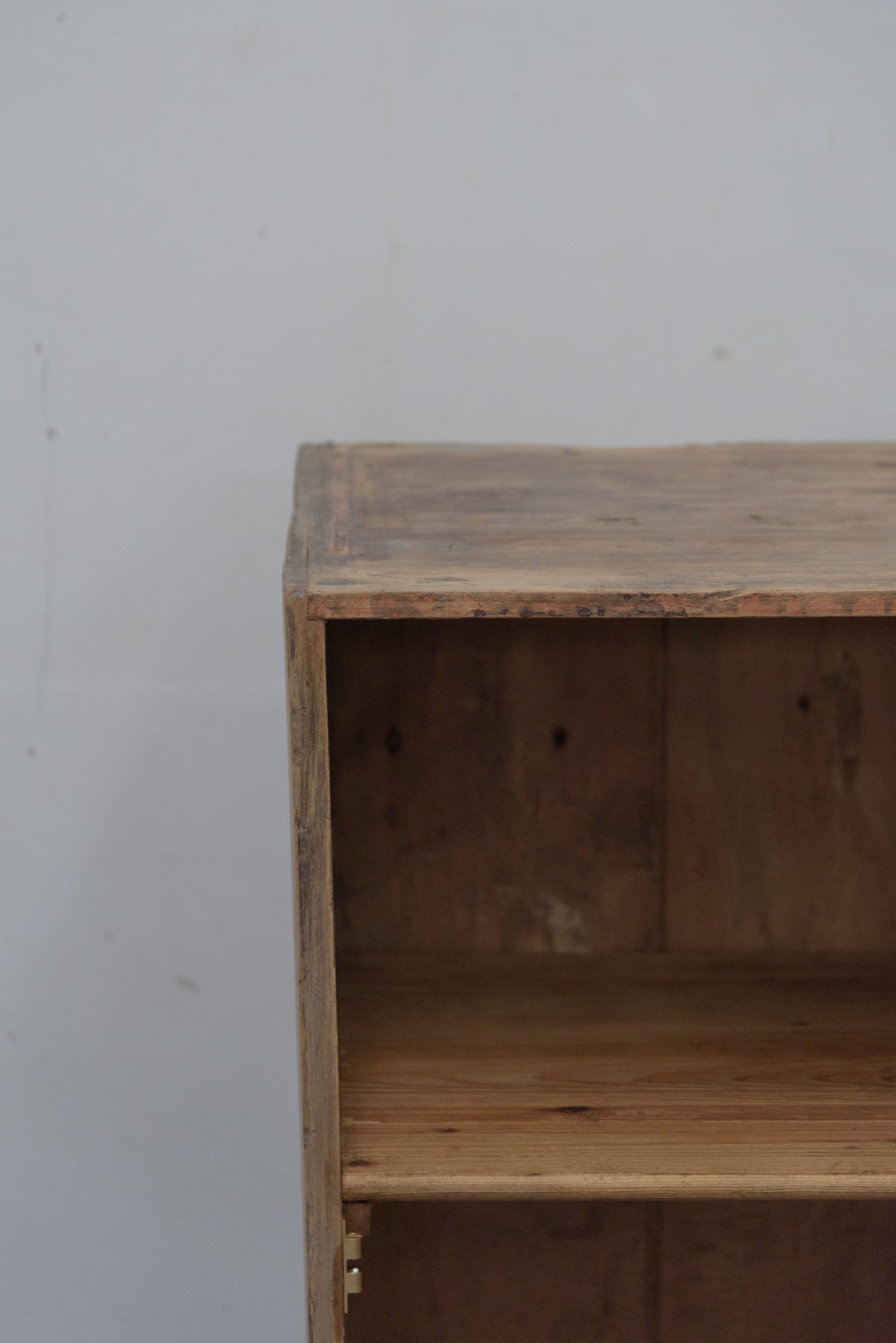 #8719 cabinet