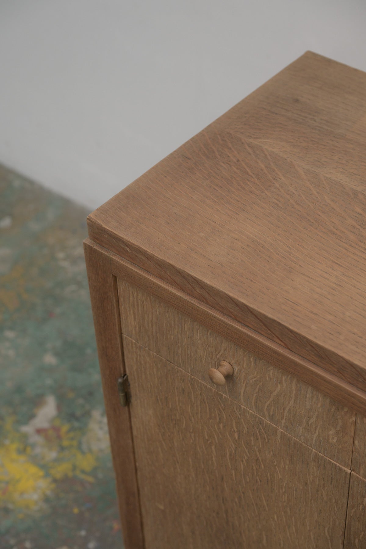 #0797 cabinet