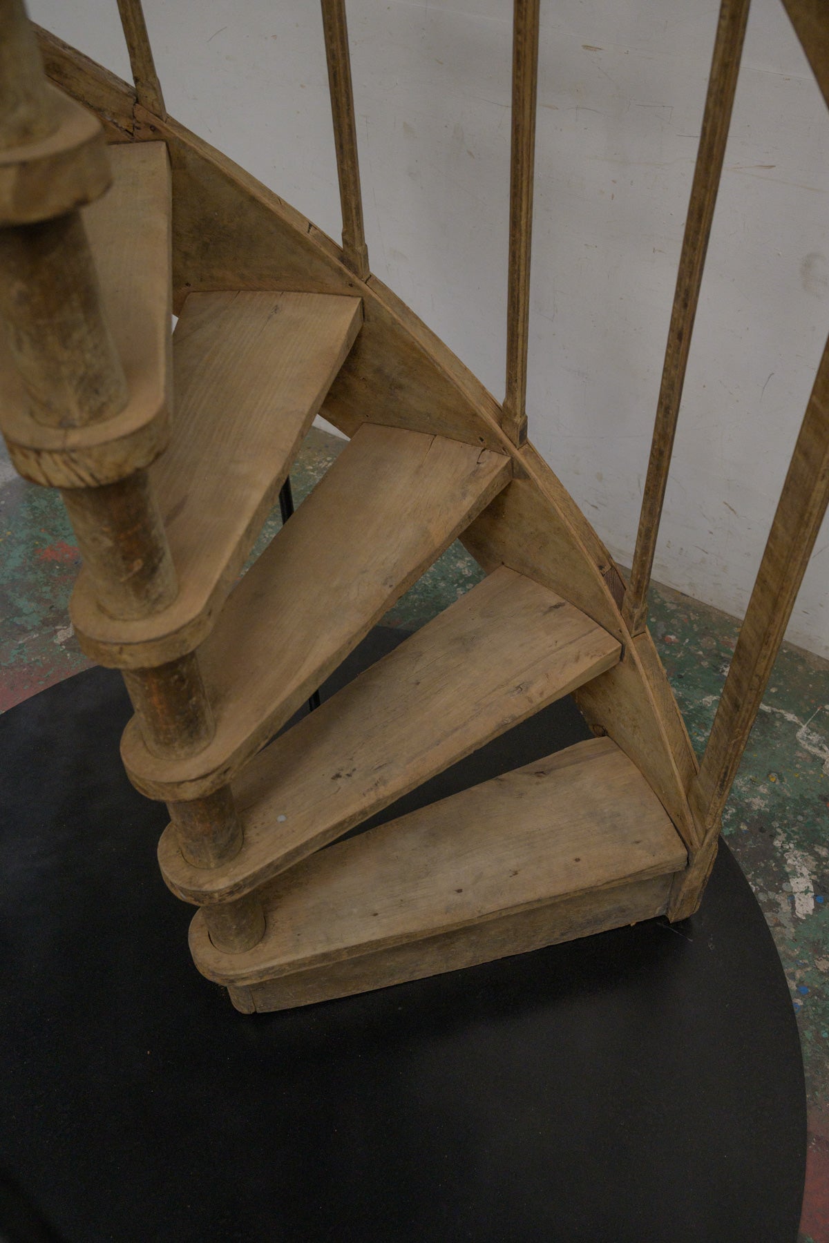 #0357 spiral staircase