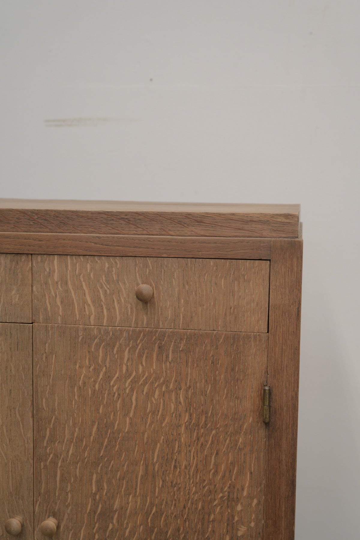 #0797 cabinet