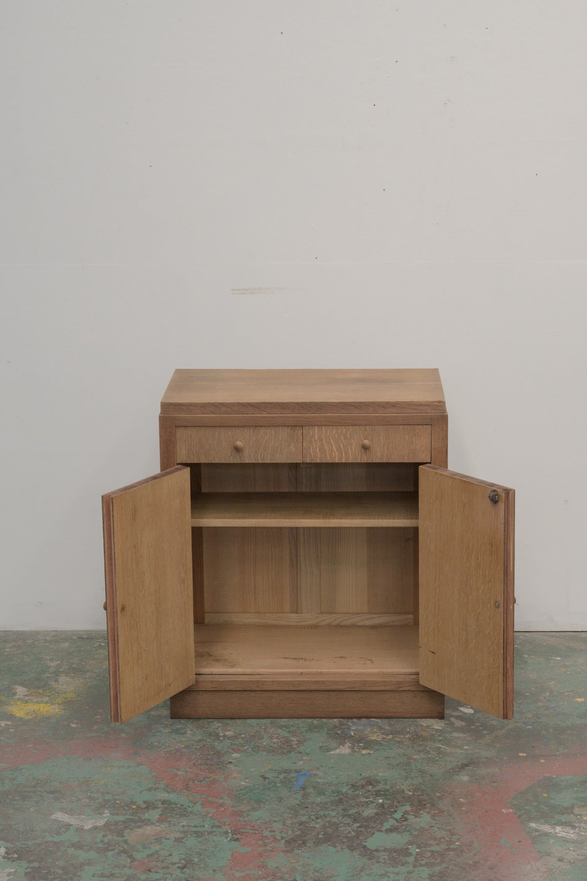 #0797 cabinet
