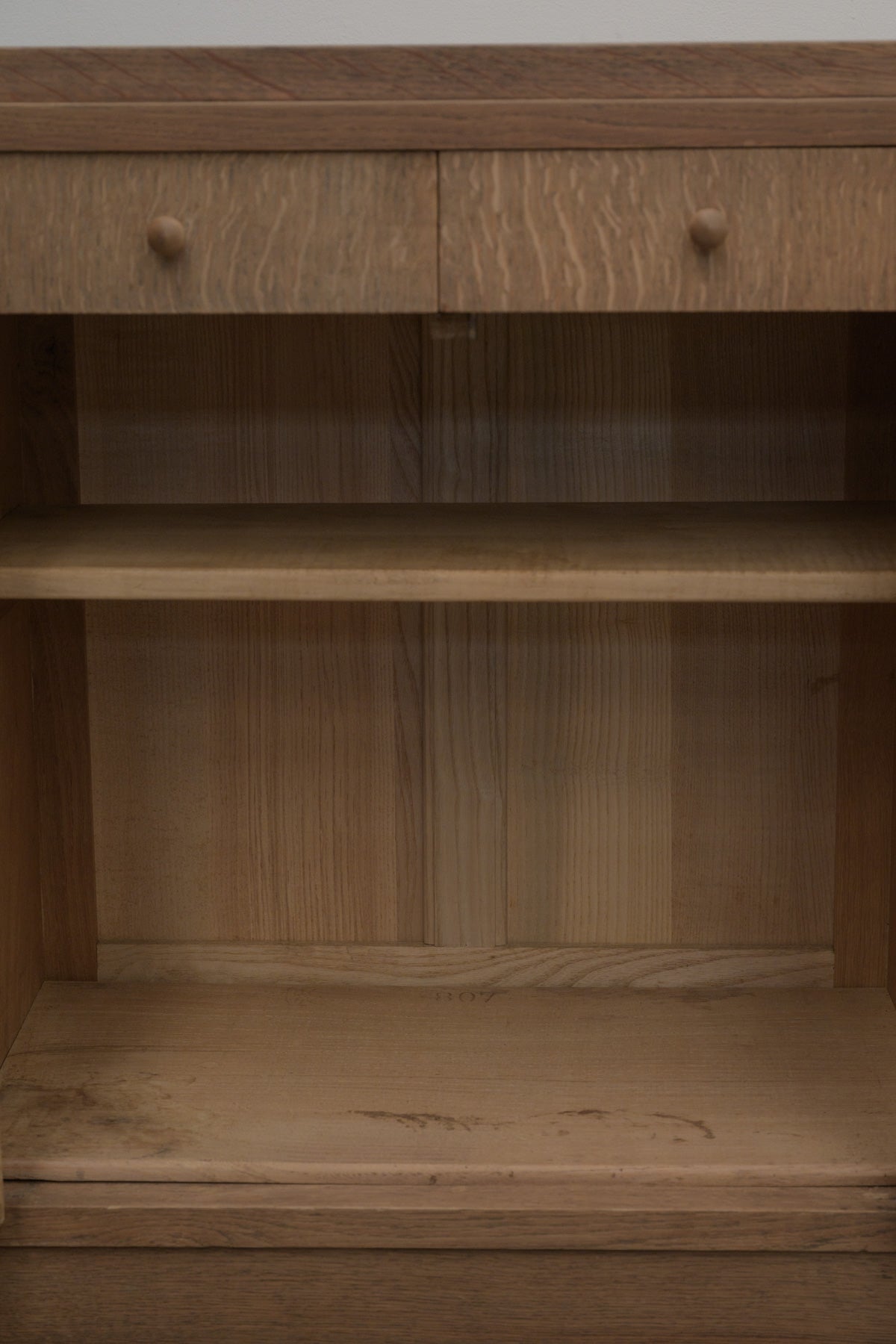 #0797 cabinet