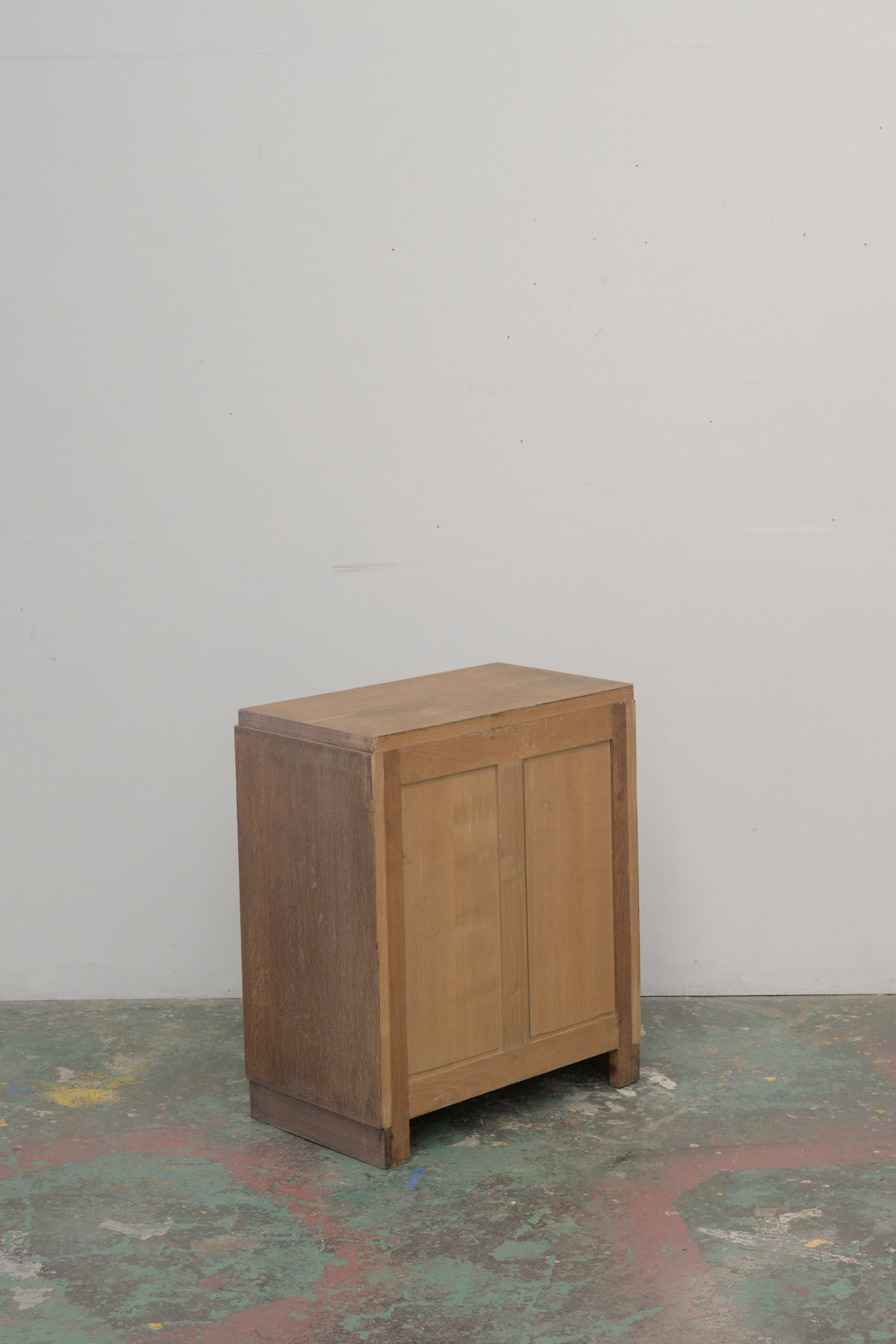 #0797 cabinet
