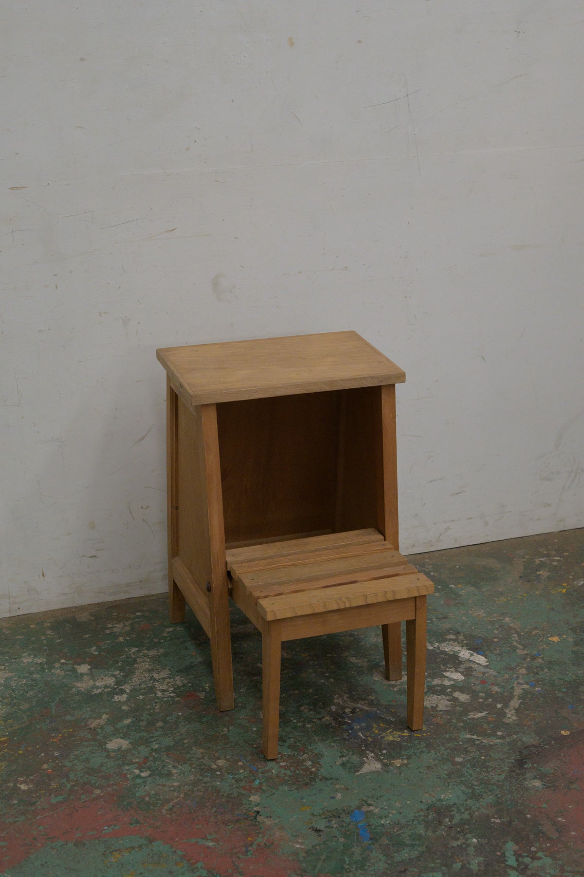 #0329 step stool