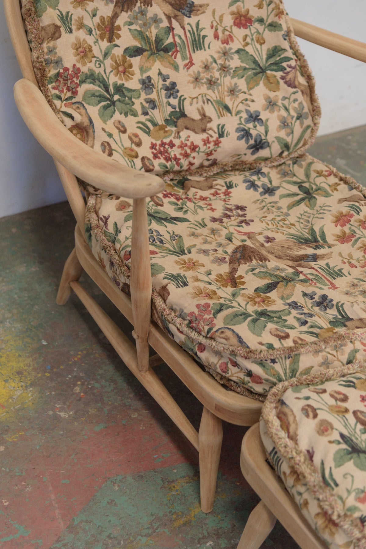 #8743 lounge chair