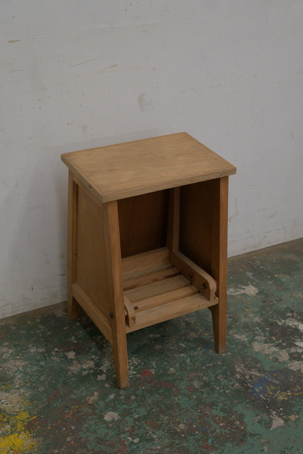 #0329 step stool
