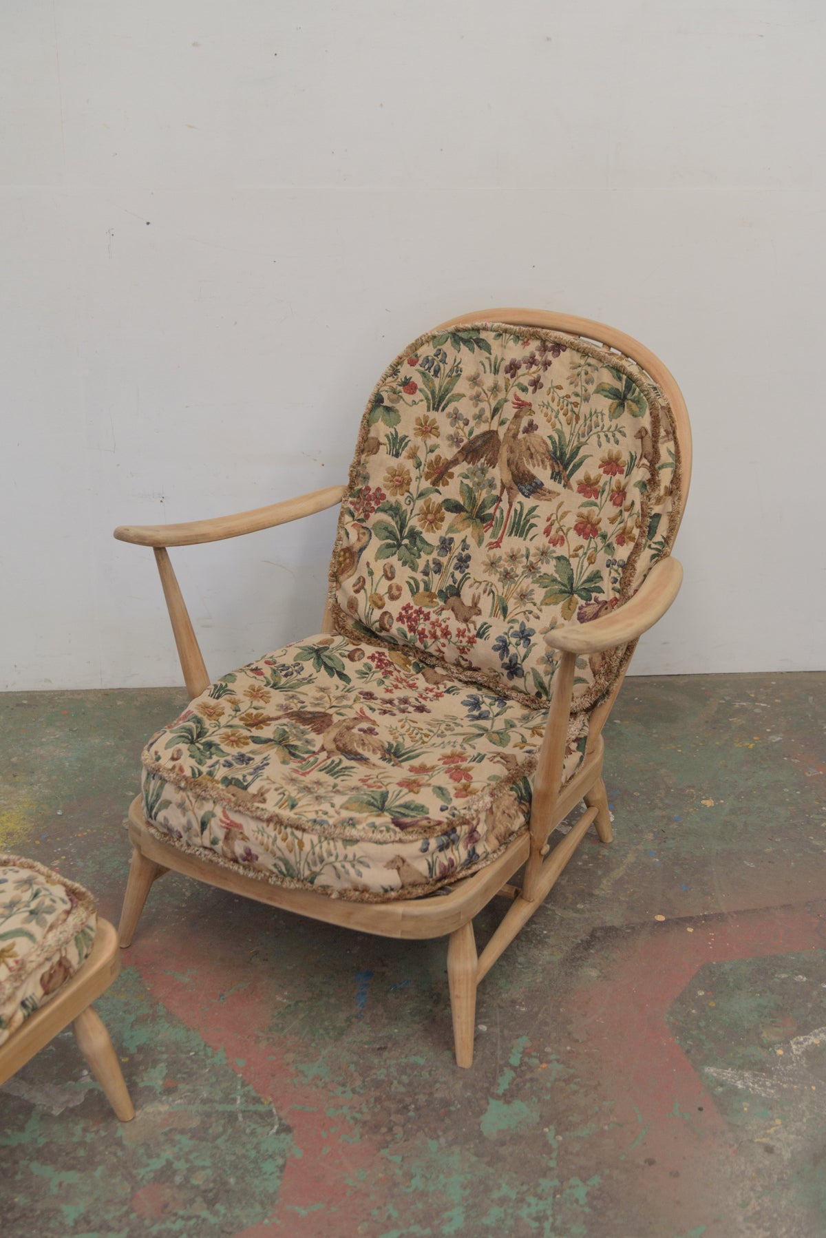 #8743 lounge chair
