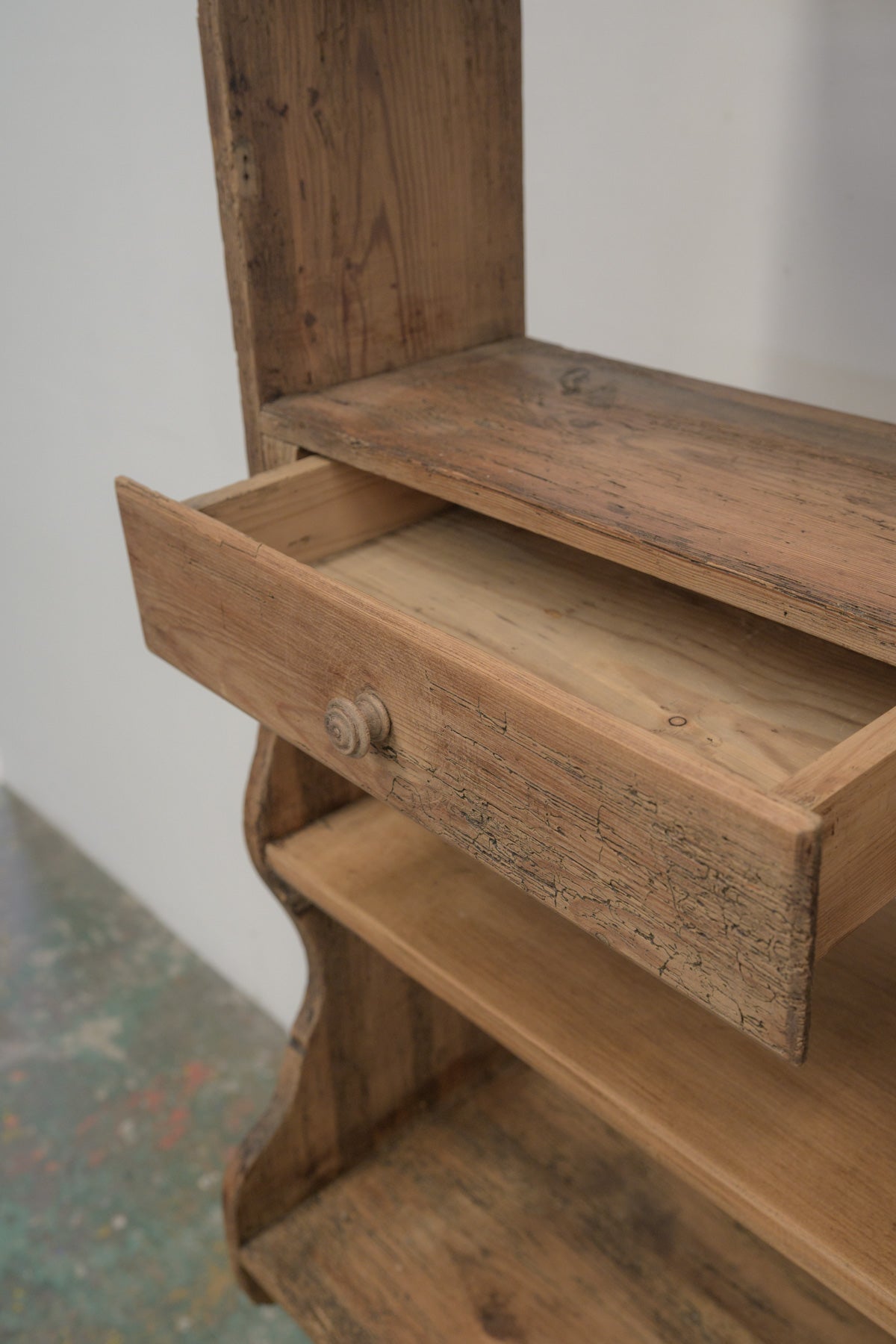 #0802 shelf