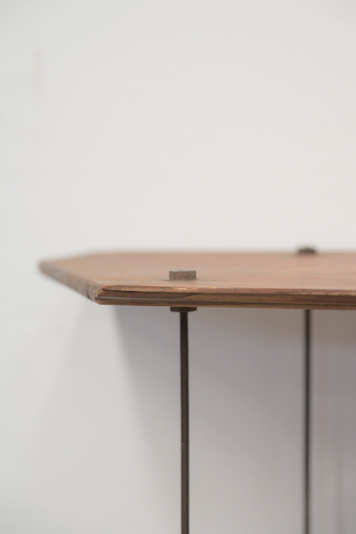 #0804 shelf