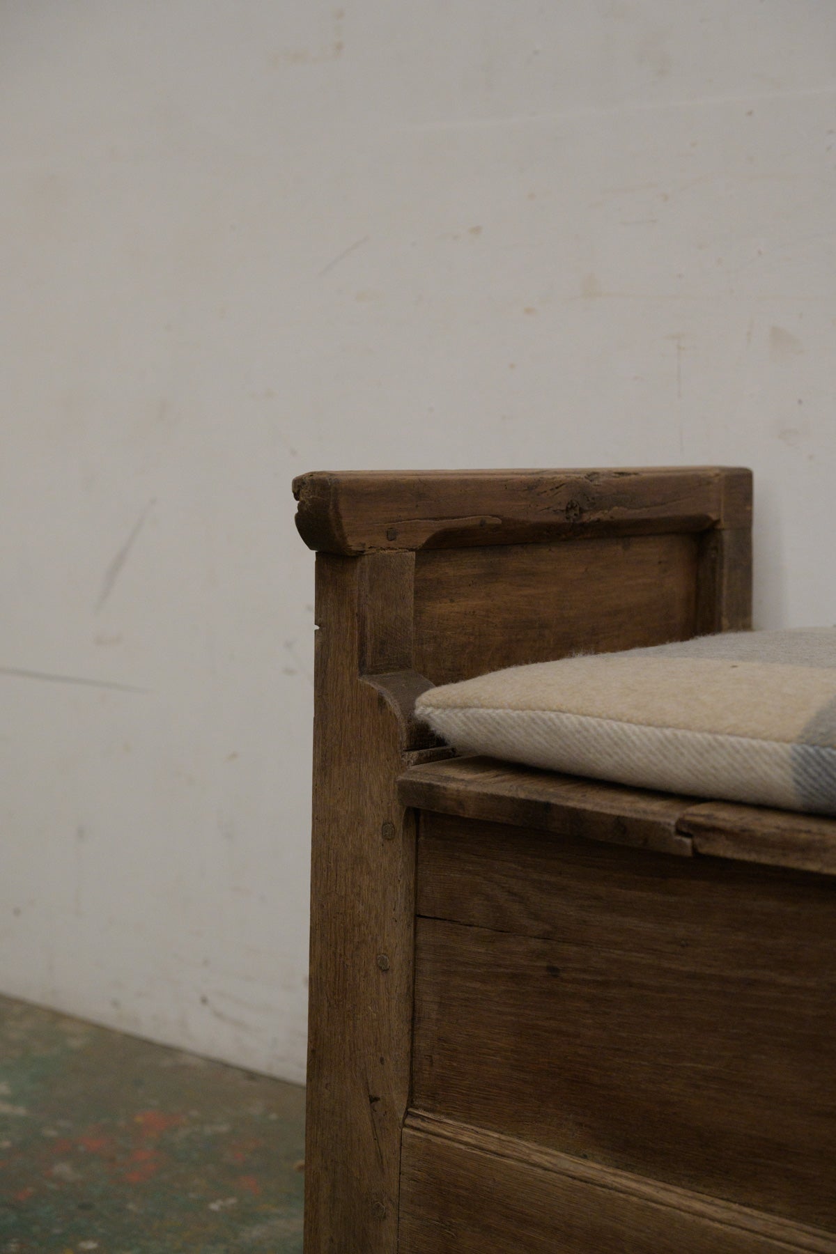 #0332 bench