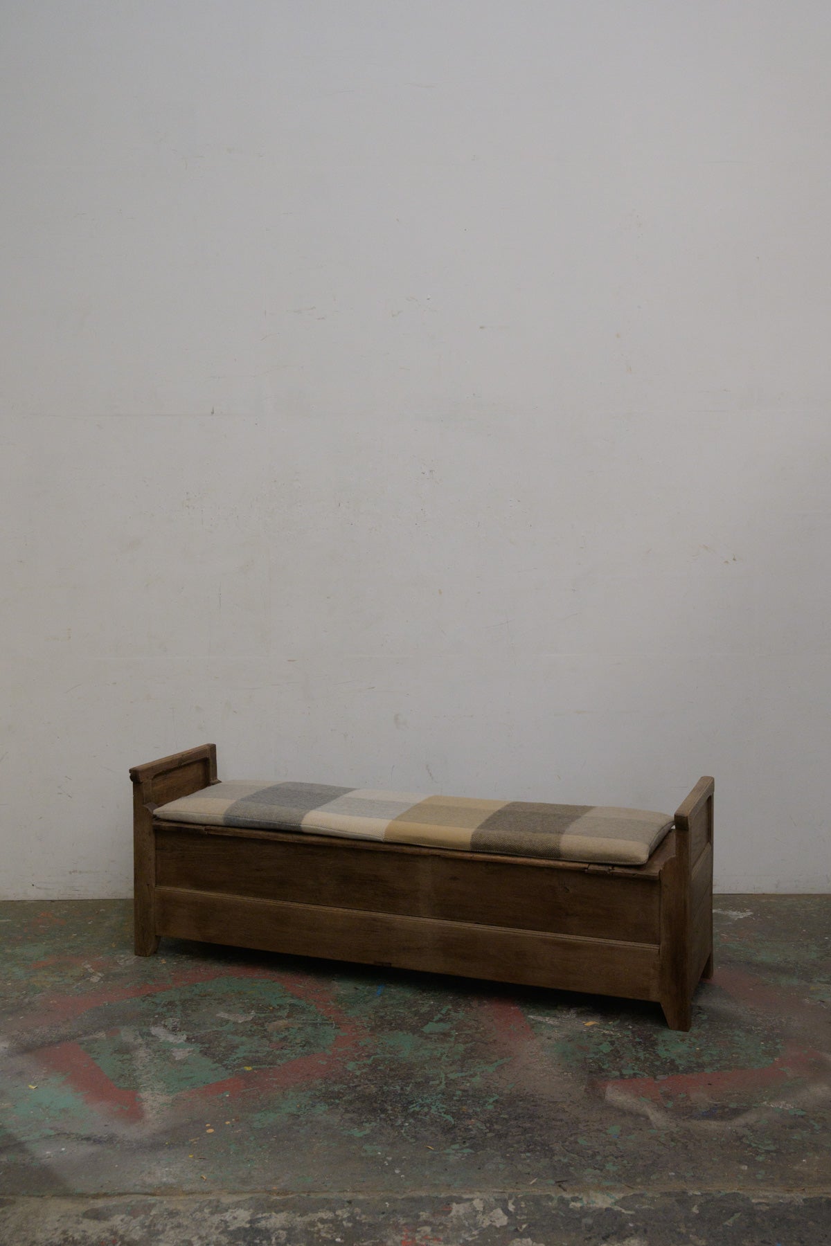 #0332 bench