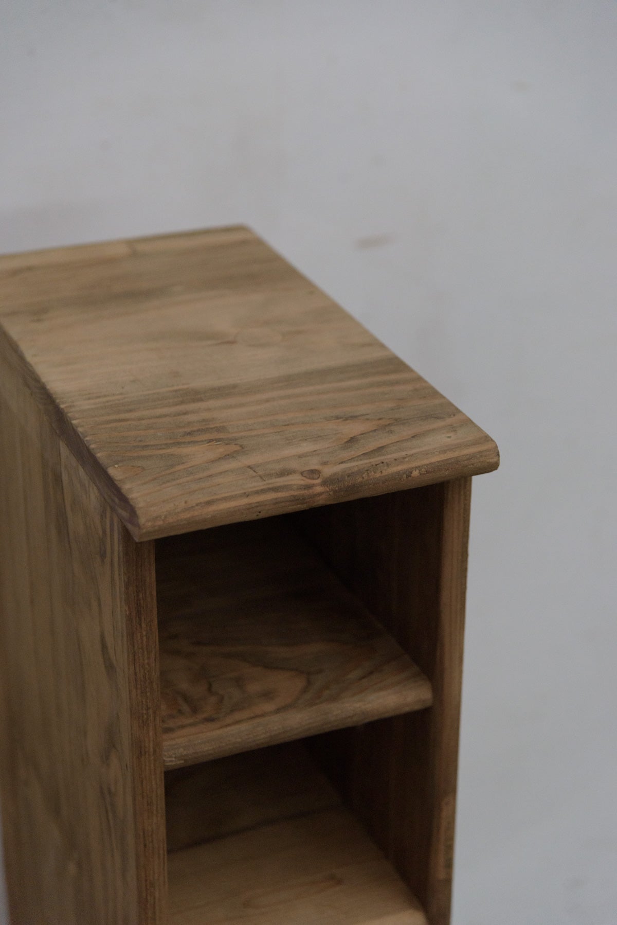 #9846 shelf