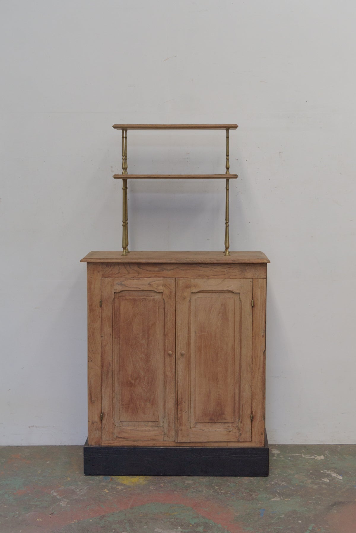 #8753 cabinet