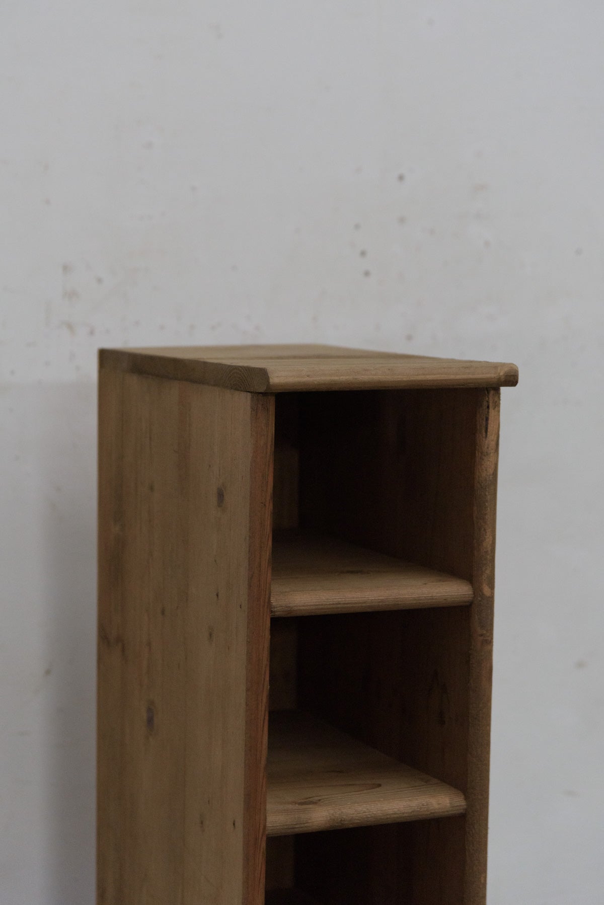 #9846 shelf