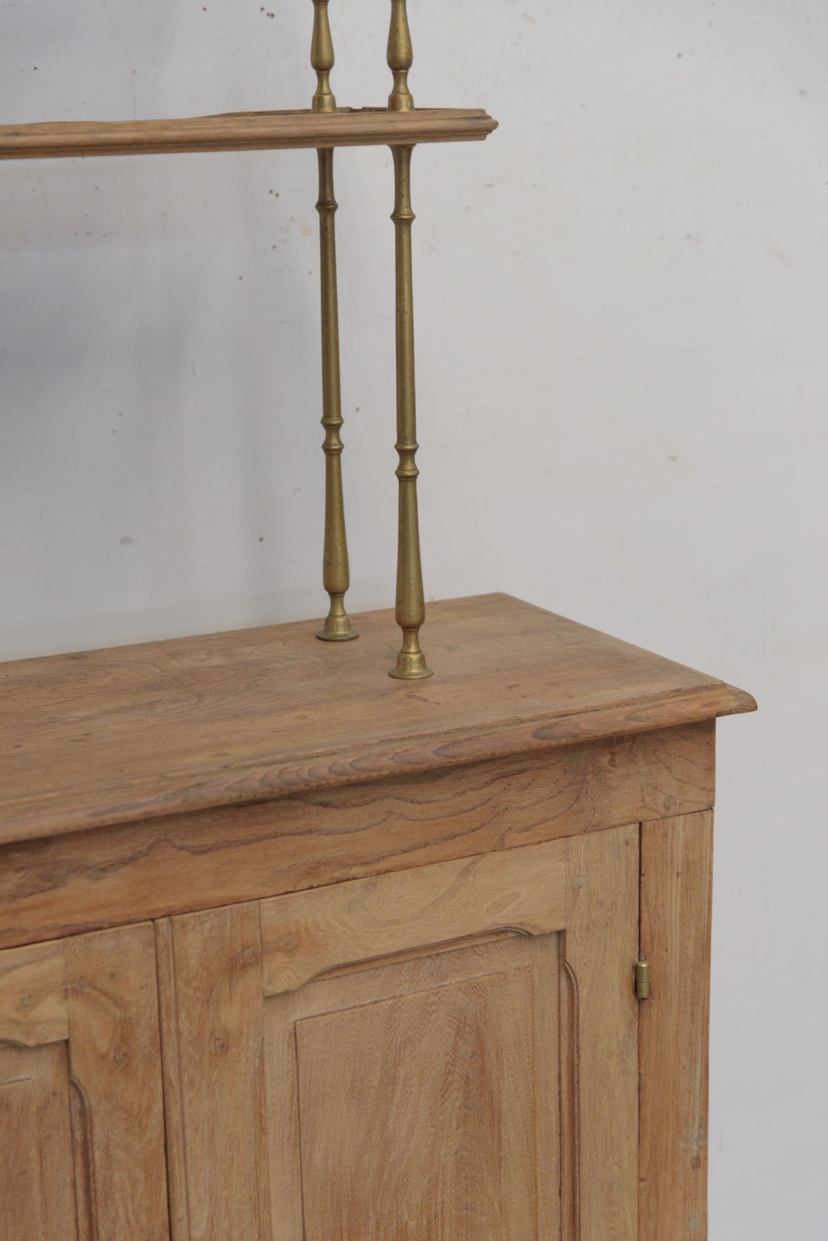 #8753 cabinet