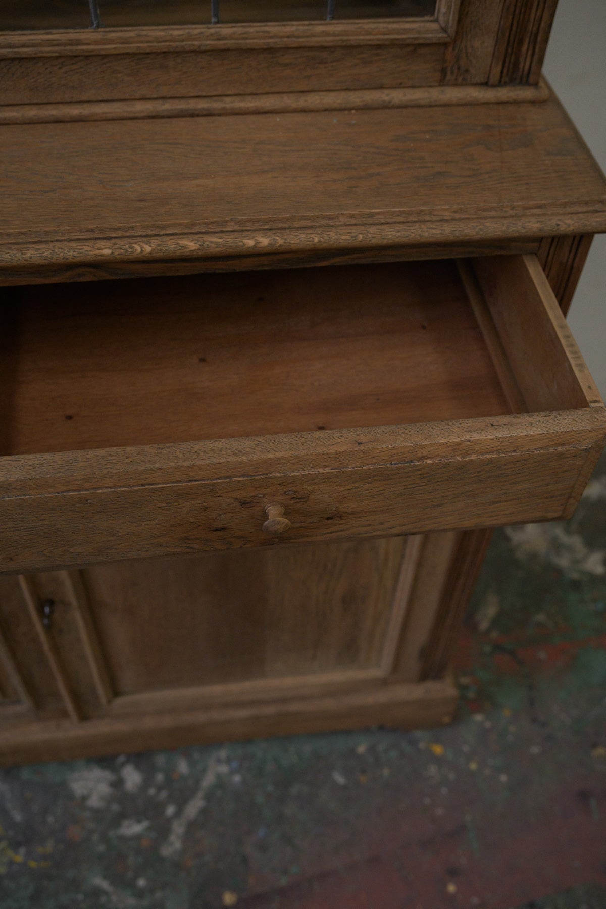 #0336 cupboard