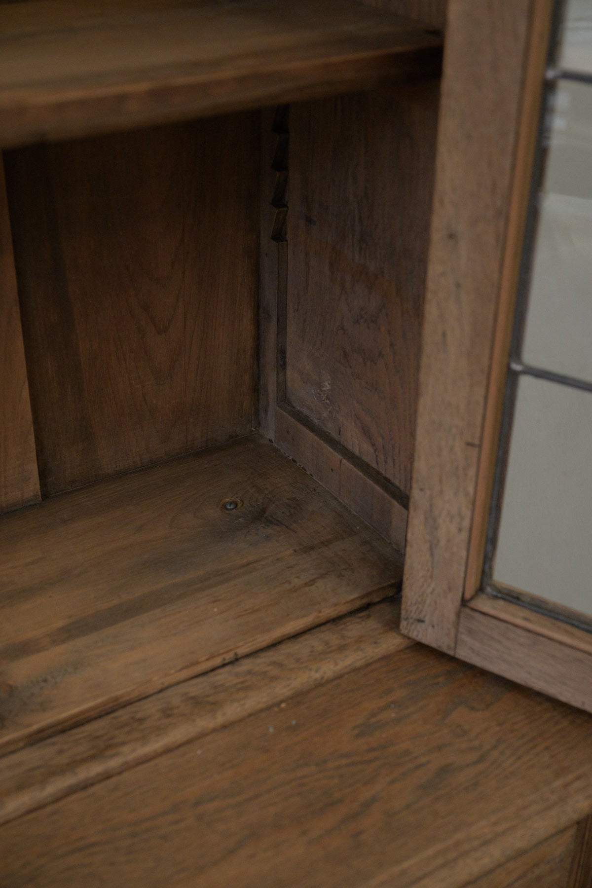 #0336 cupboard