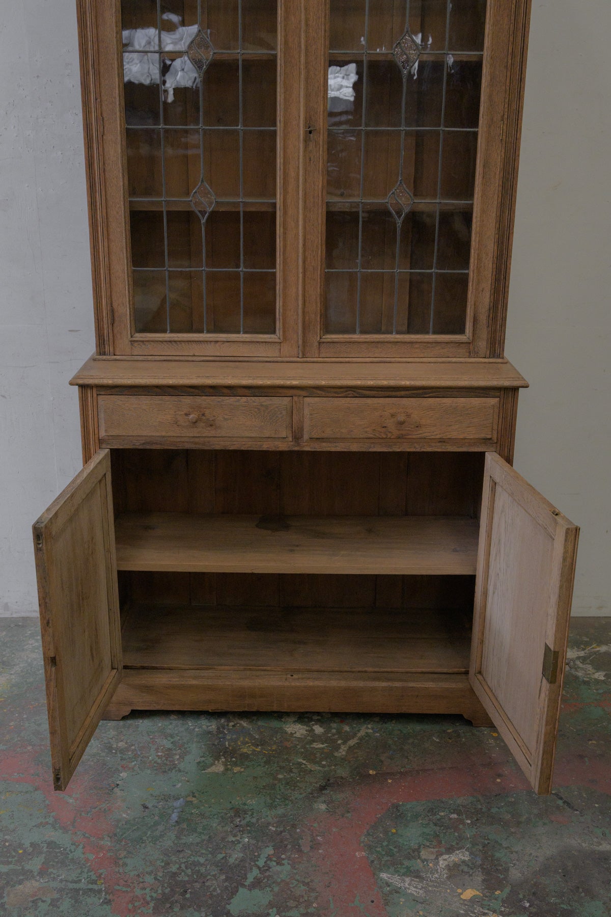 #0336 cupboard