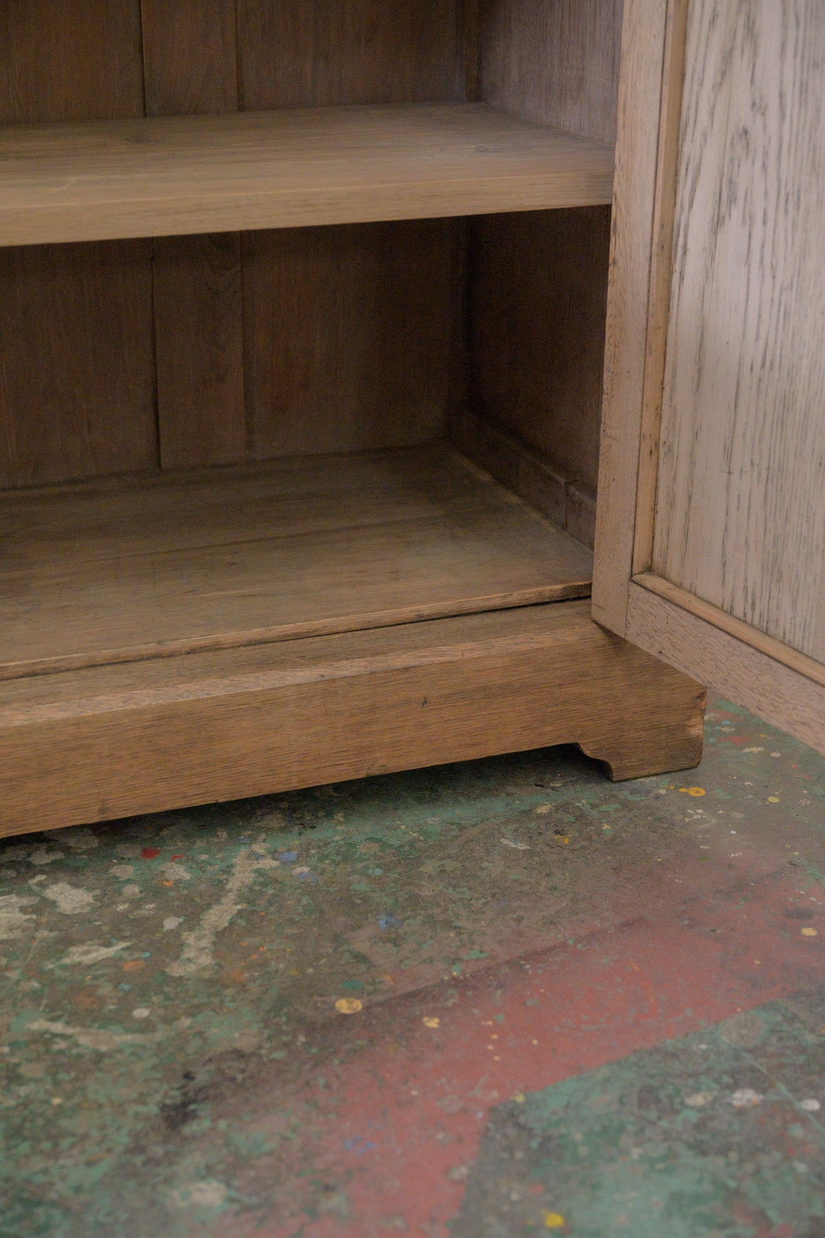 #0336 cupboard
