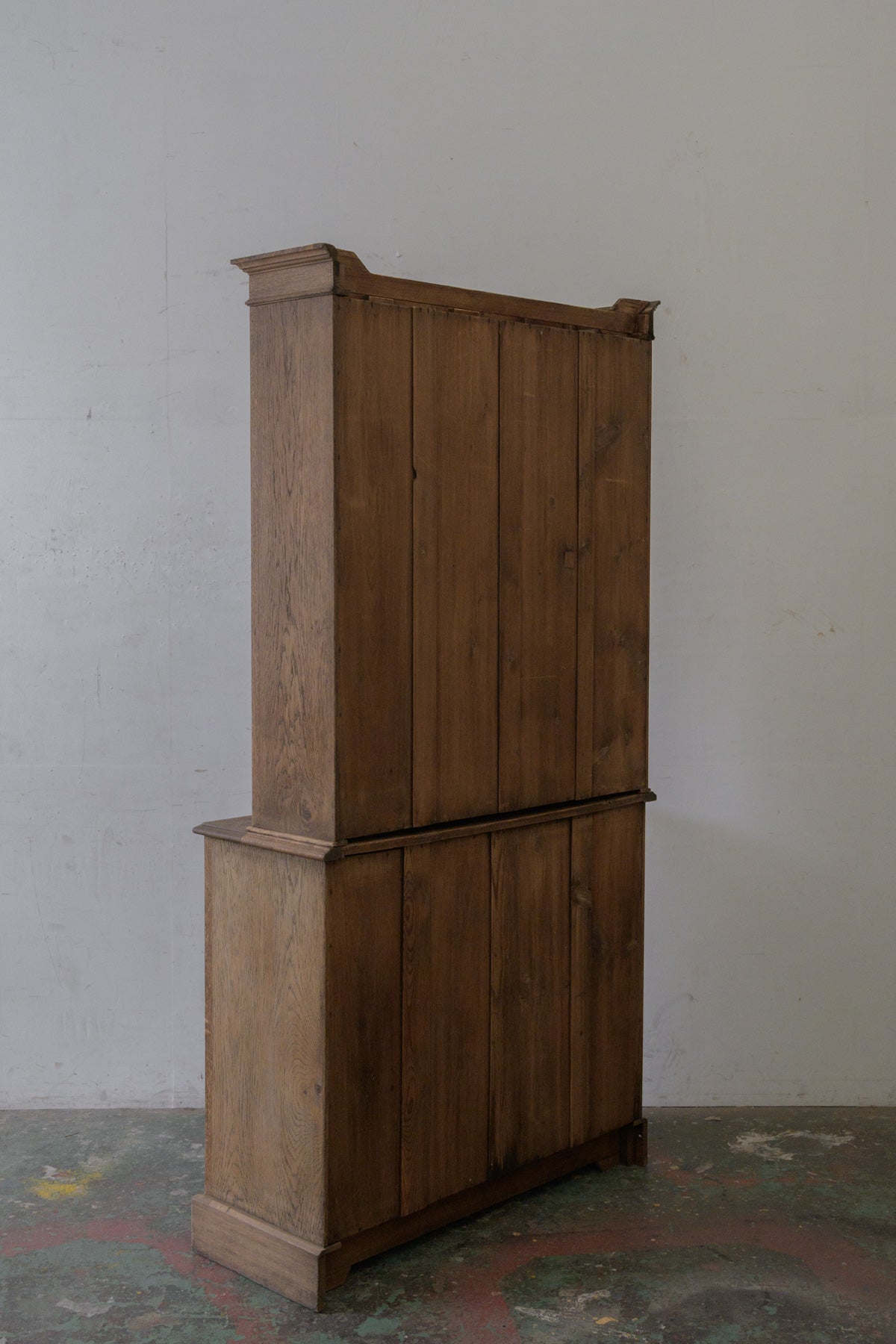 #0336 cupboard