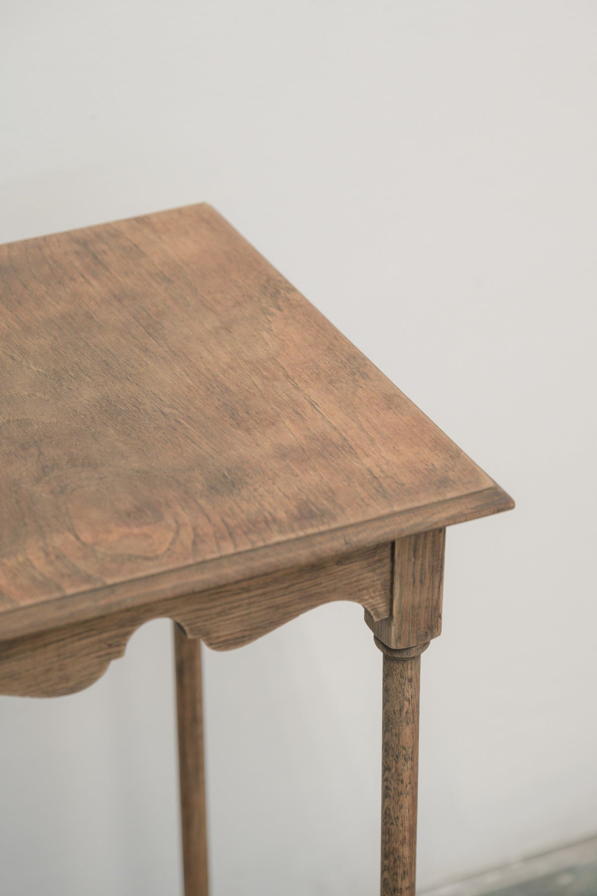 #0811 side table