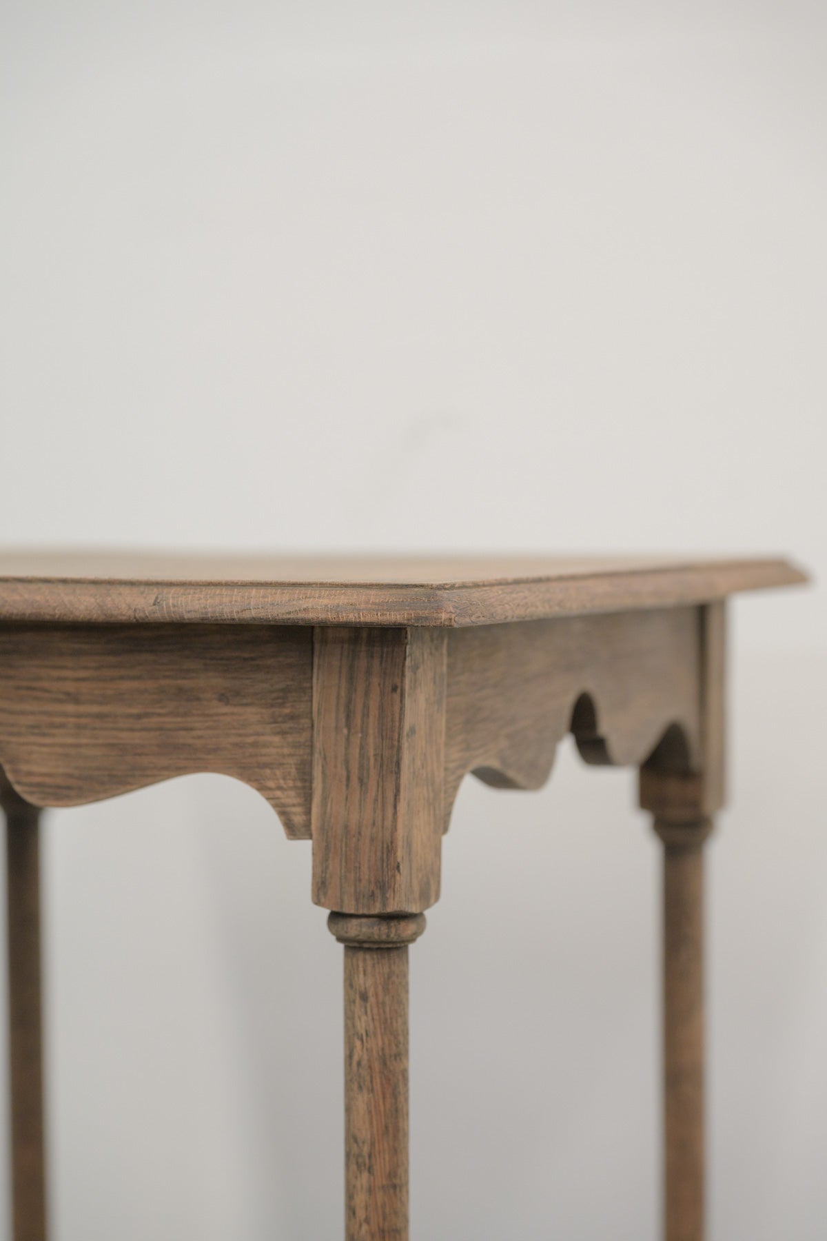 #0811 side table