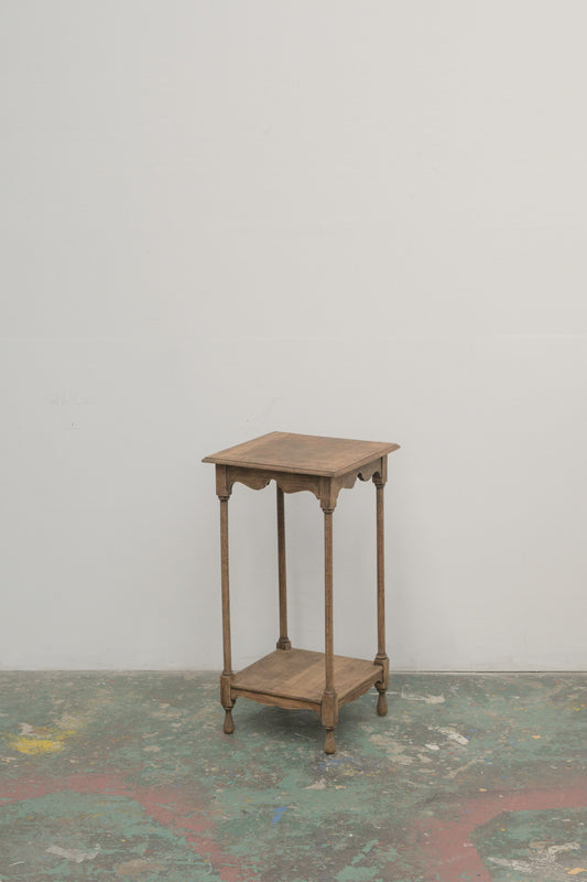 #0811 side table
