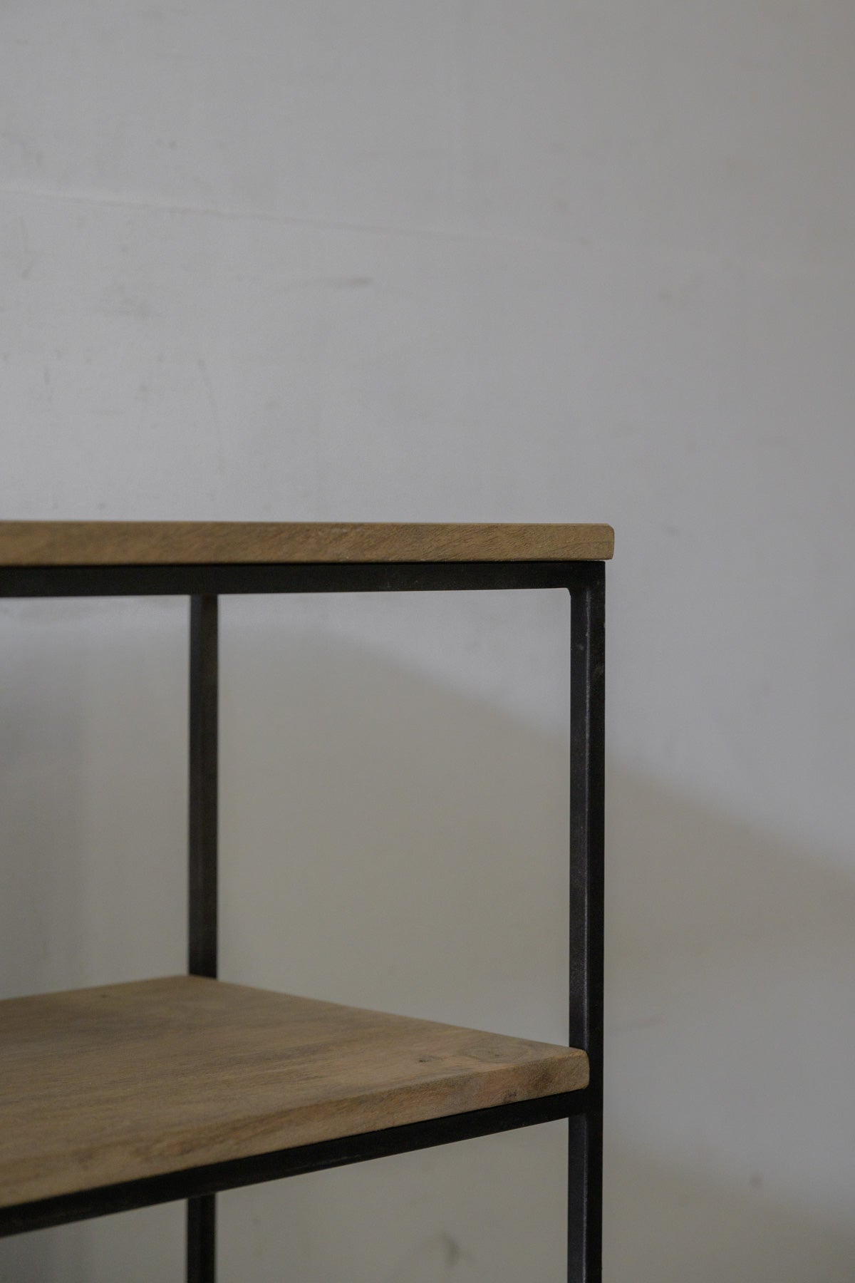 #0339 shelf