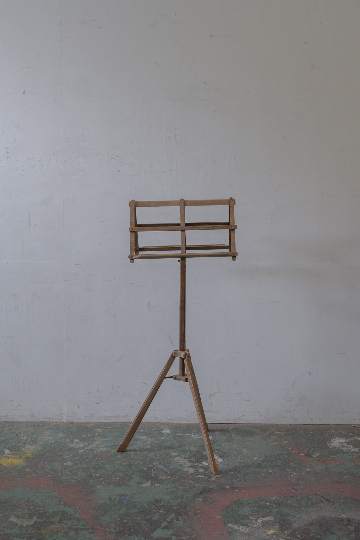#0345 musical stand