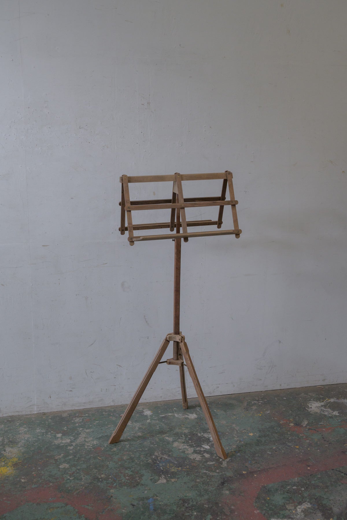 #0345 musical stand