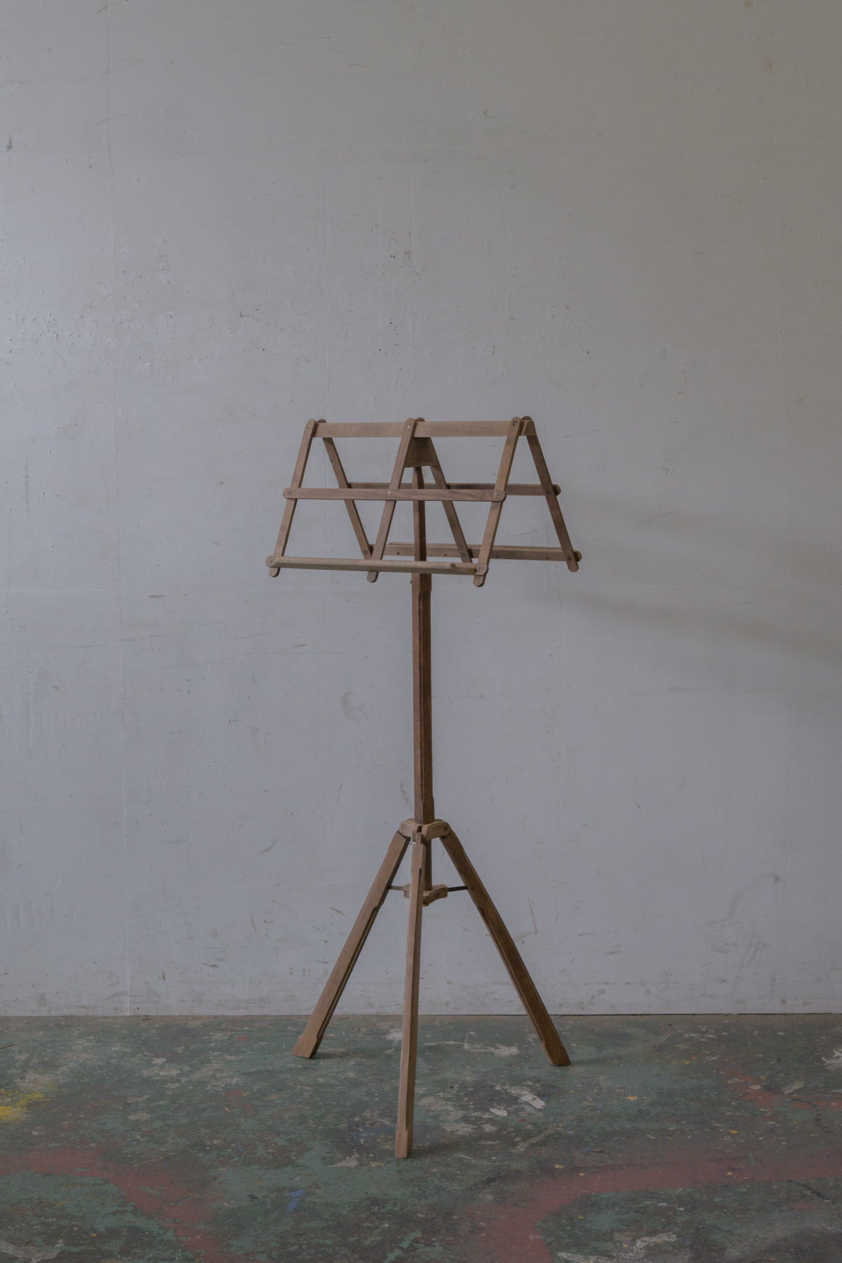 #0345 musical stand