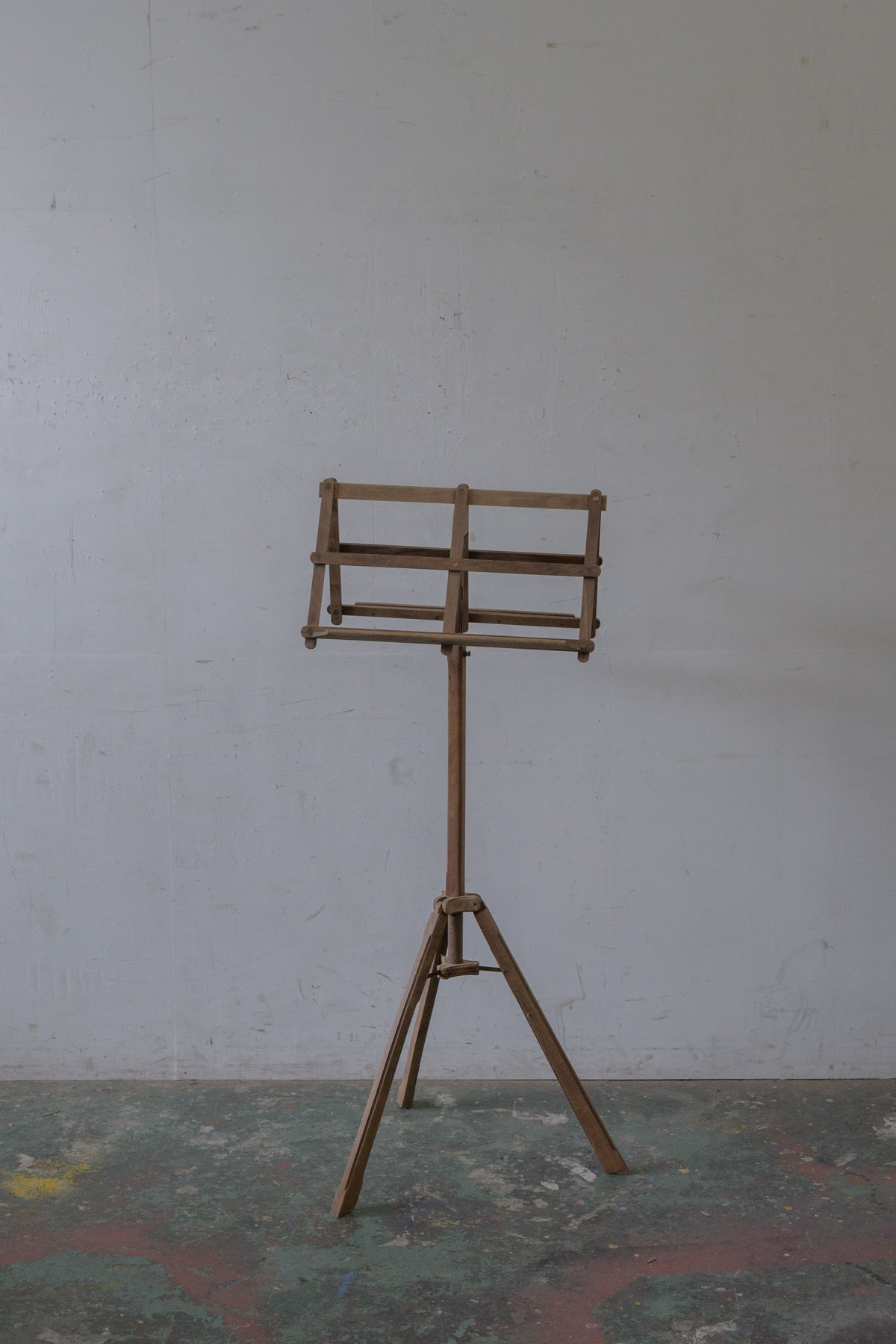 #0345 musical stand