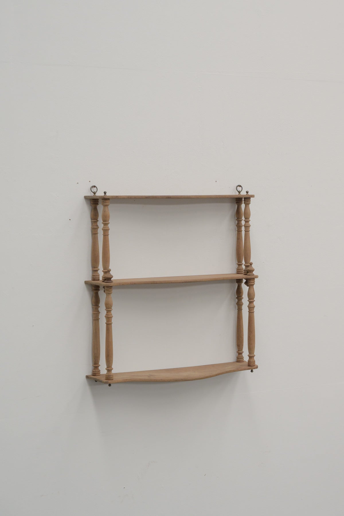 #0819 shelf