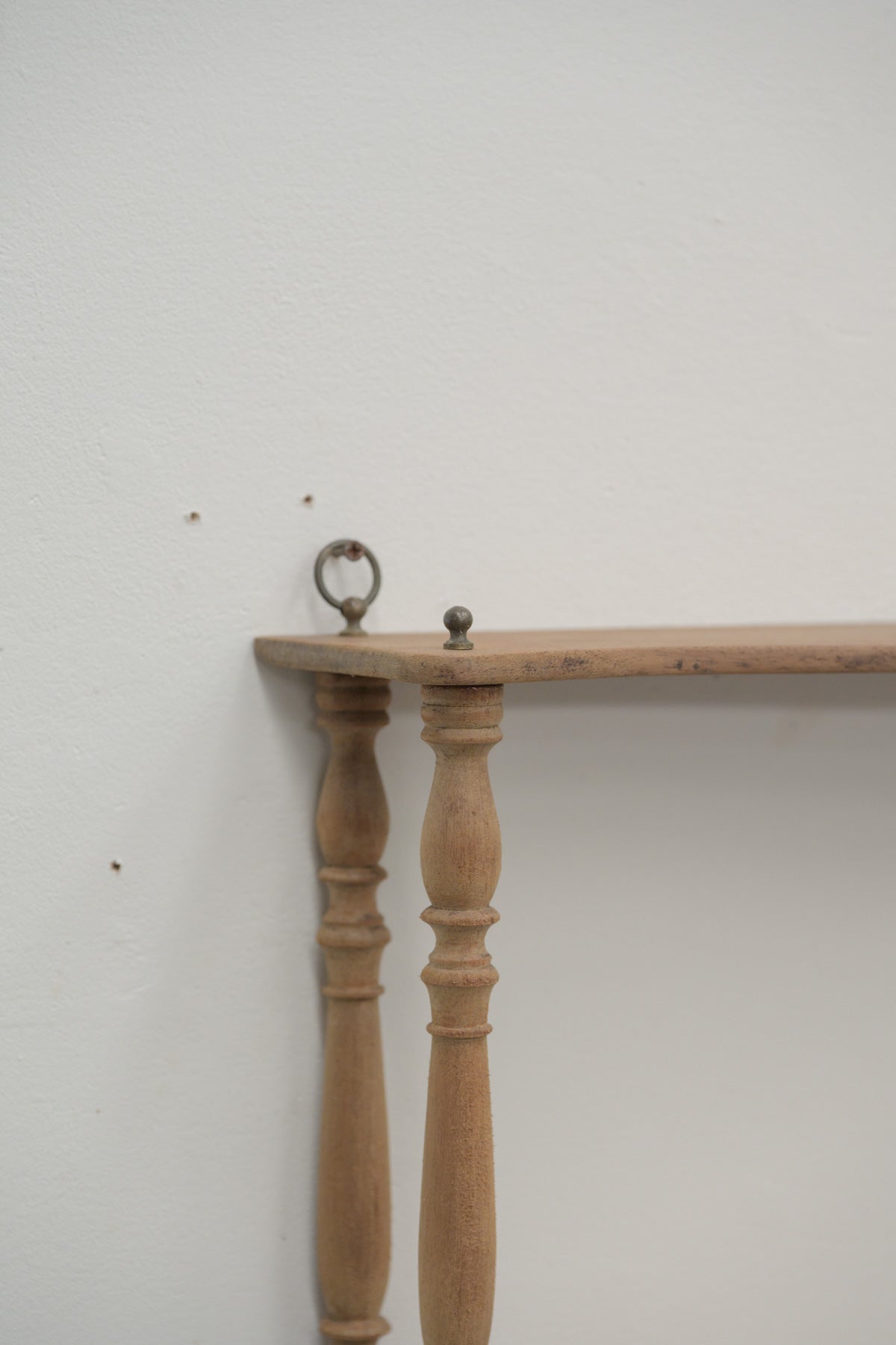 #0819 shelf