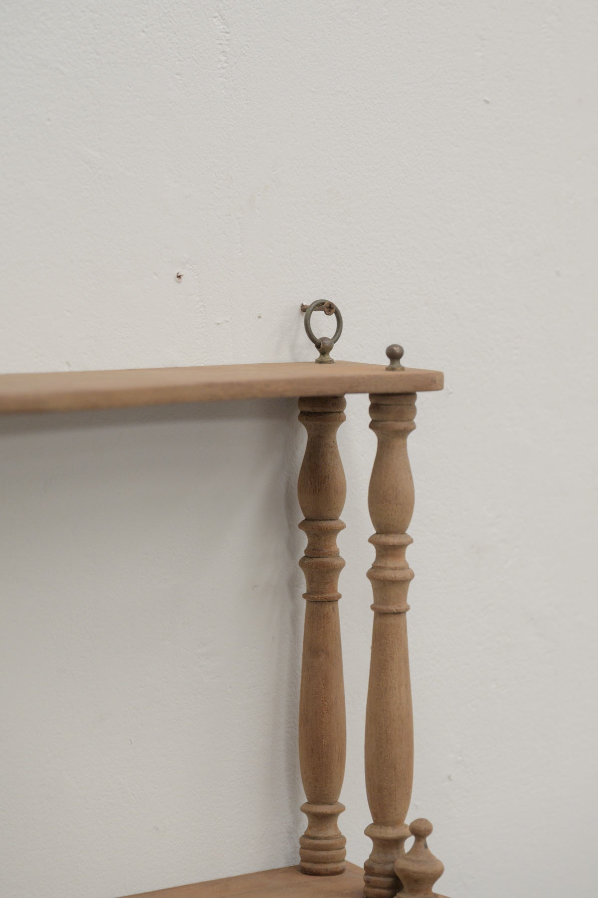 #0819 shelf