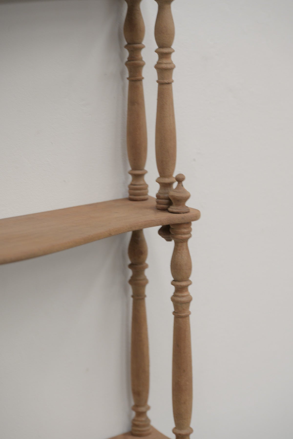 #0819 shelf
