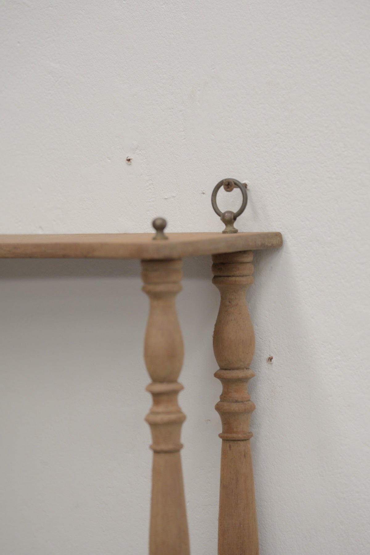 #0819 shelf