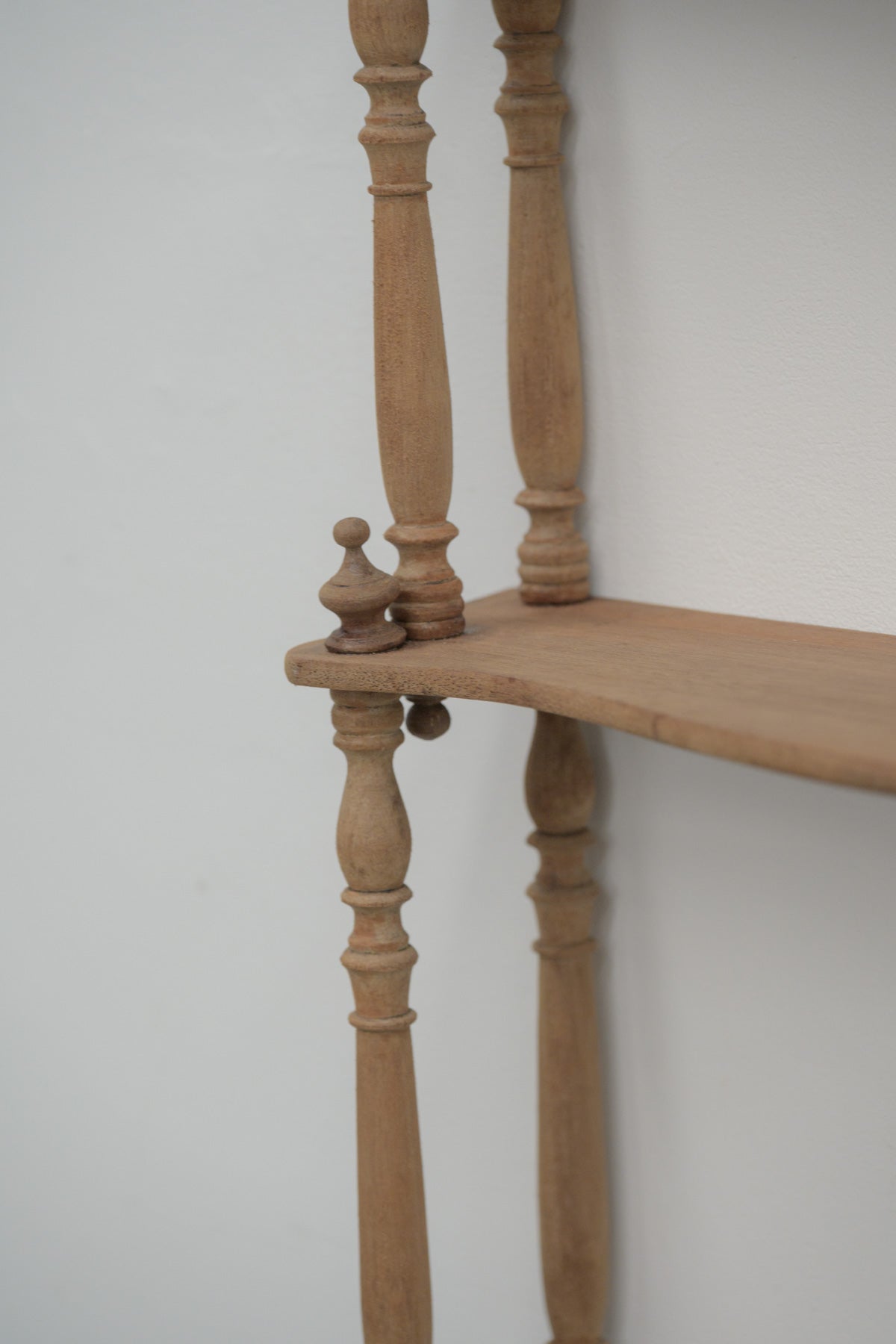 #0819 shelf