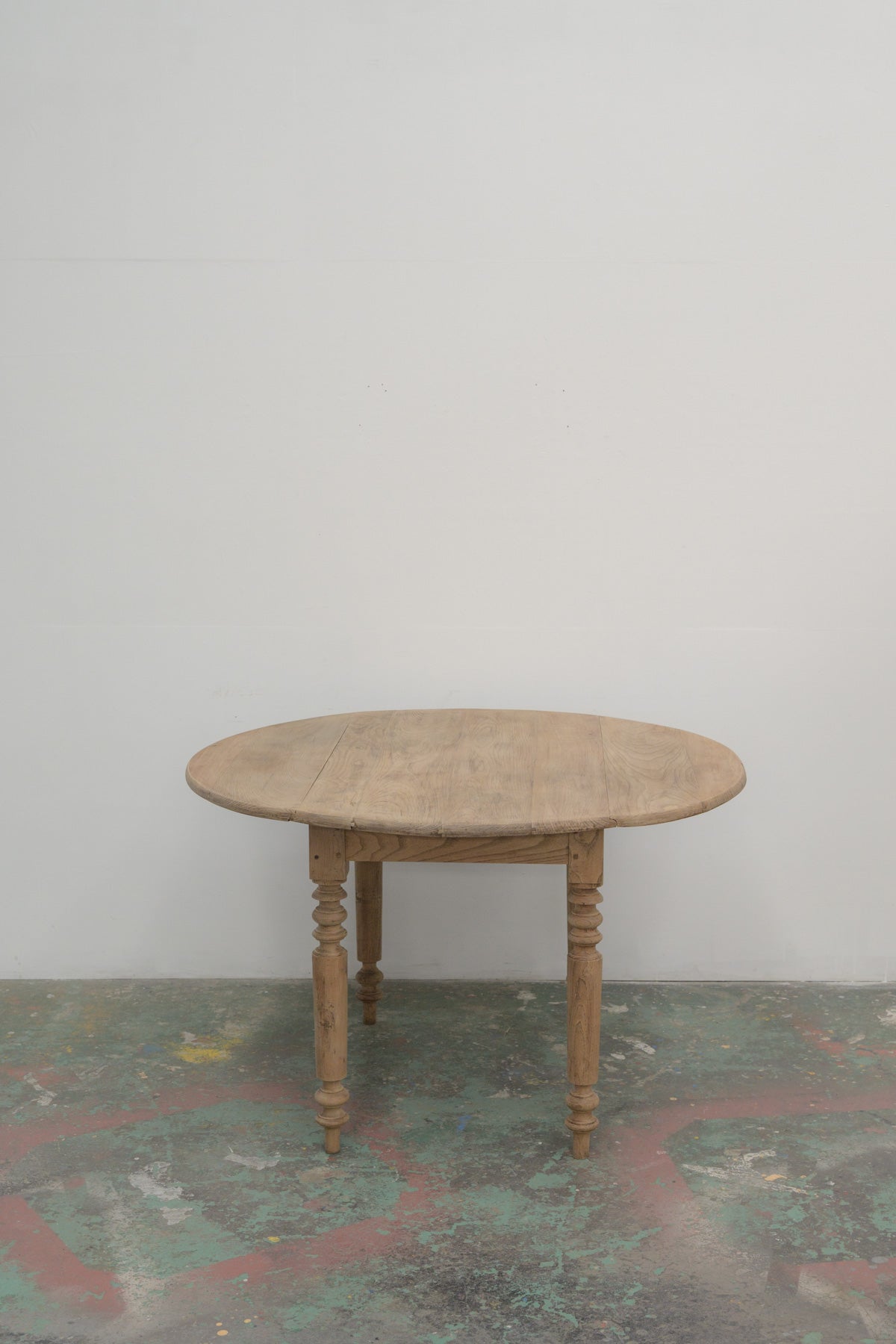 #0820 round table