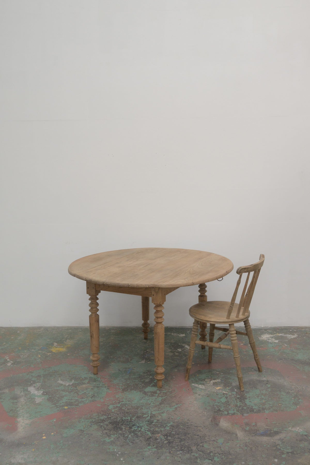 #0820 round table