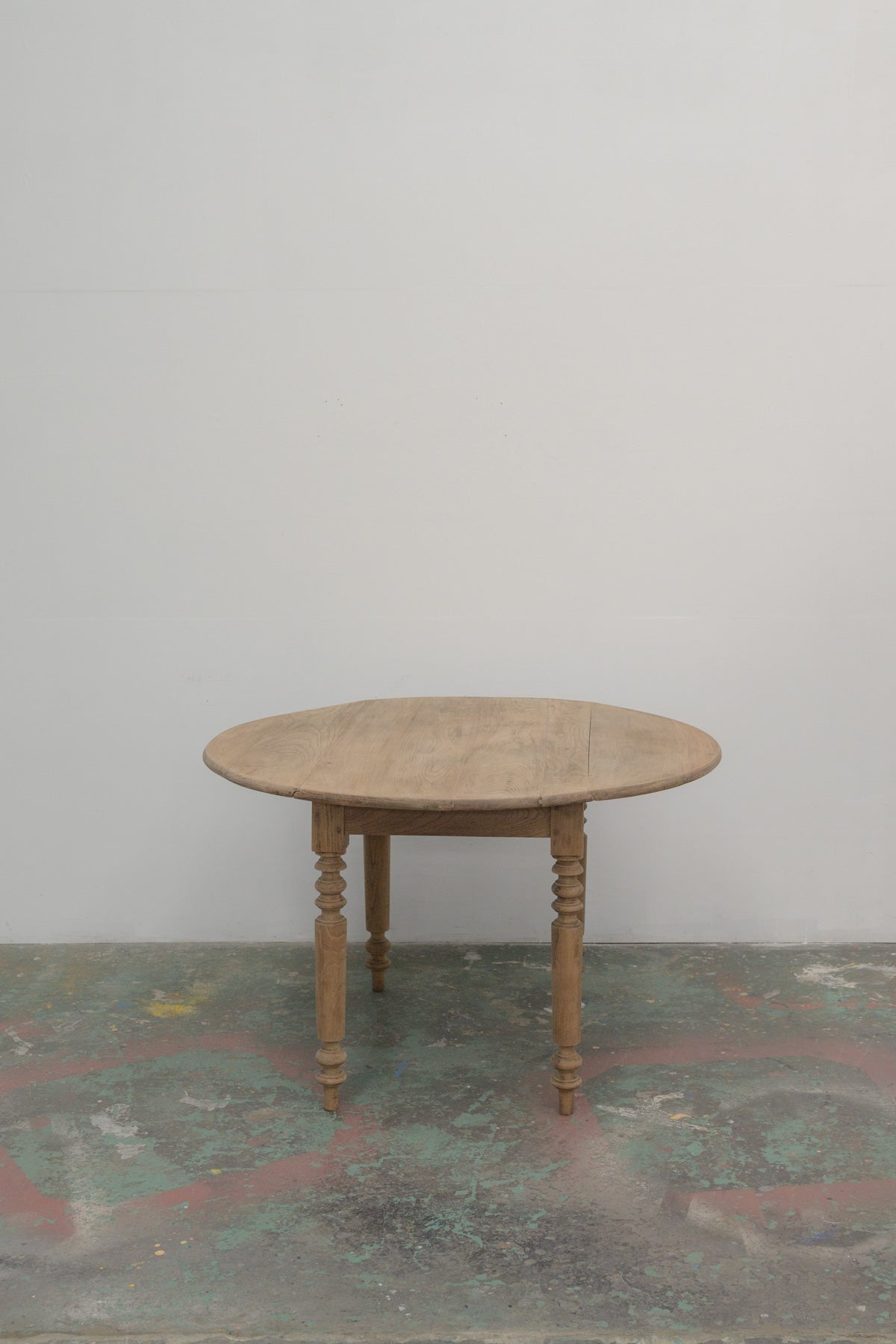 #0820 round table
