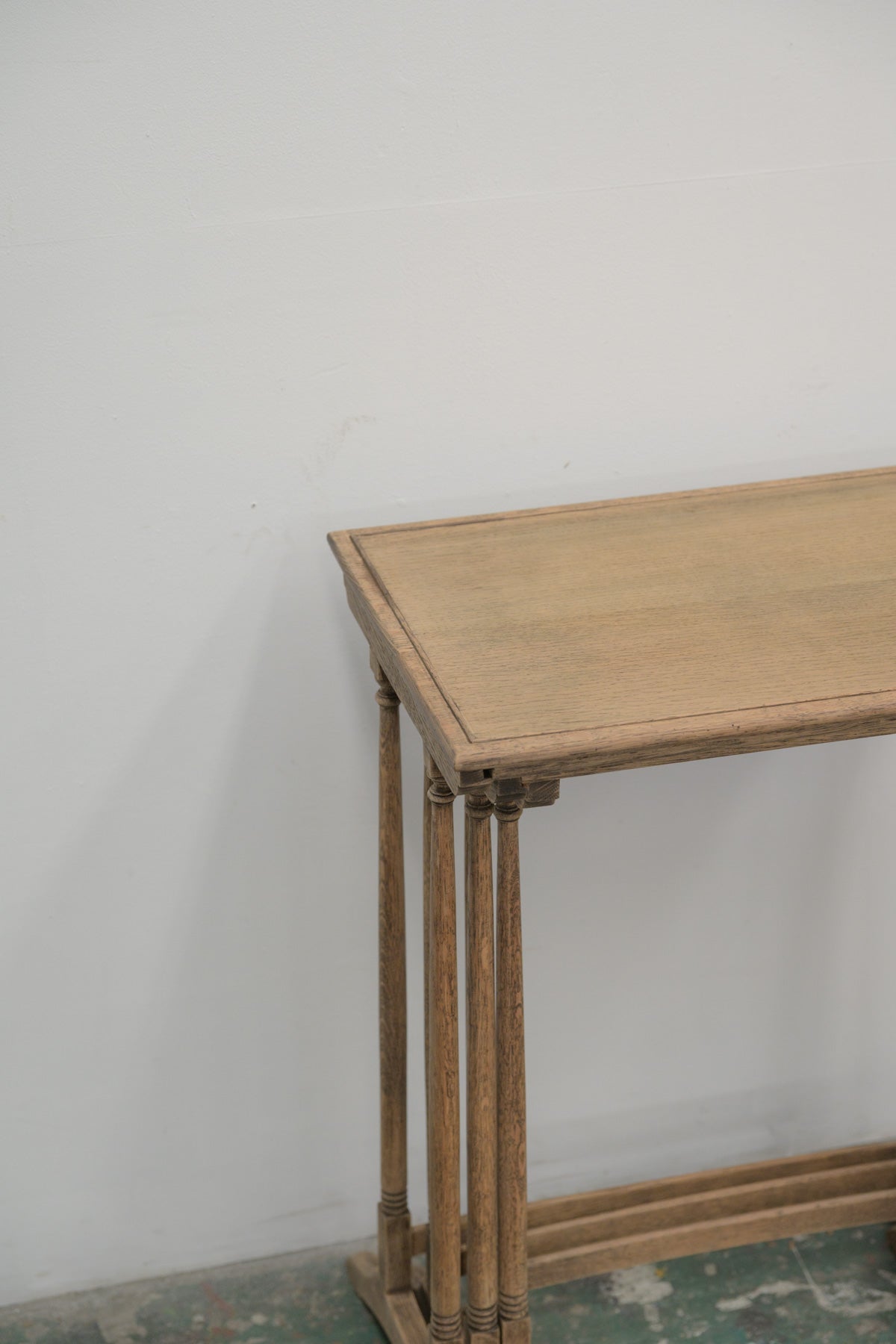 #0822 nest table