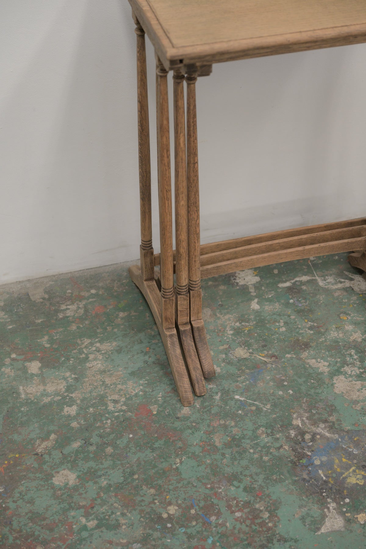 #0822 nest table
