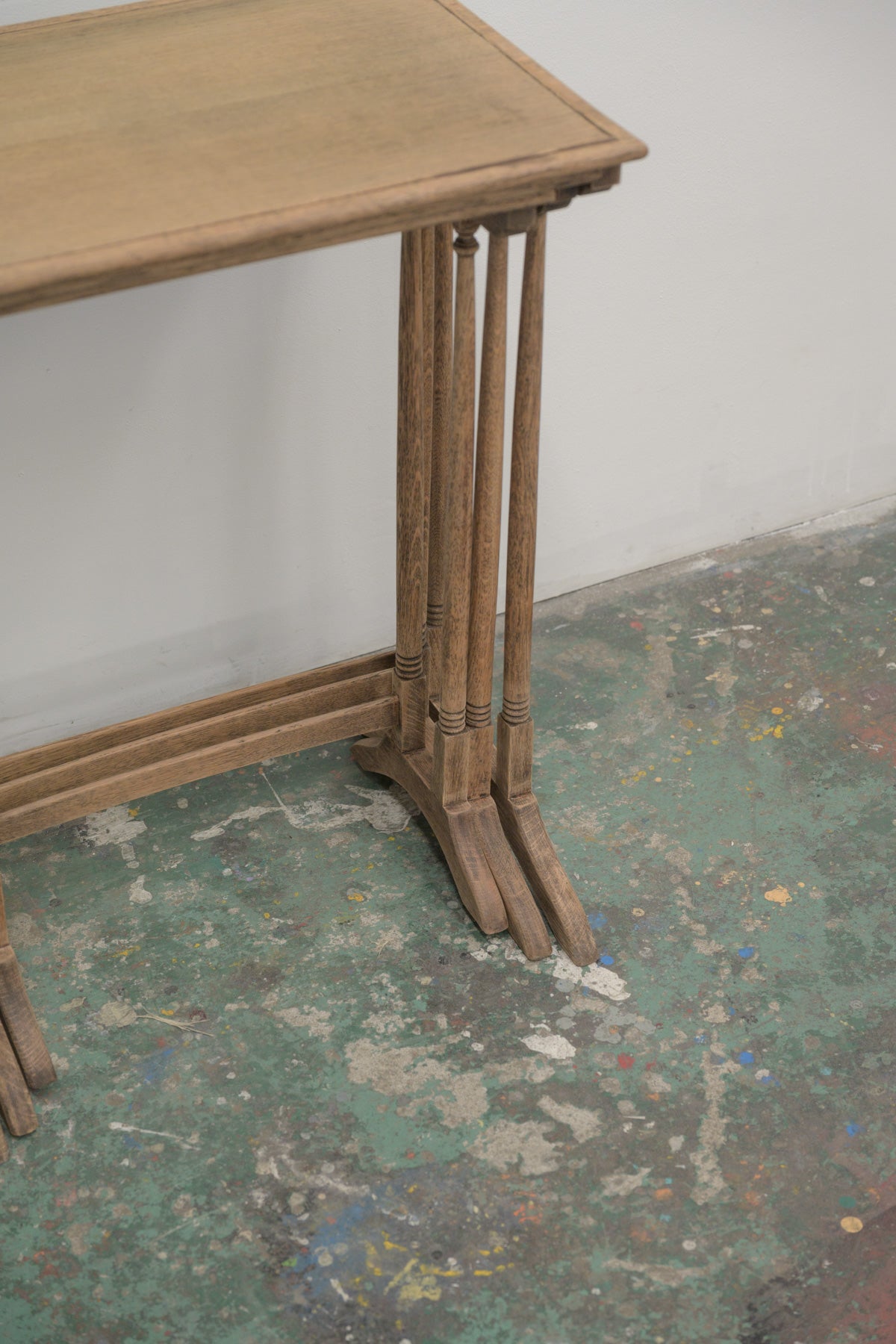 #0822 nest table